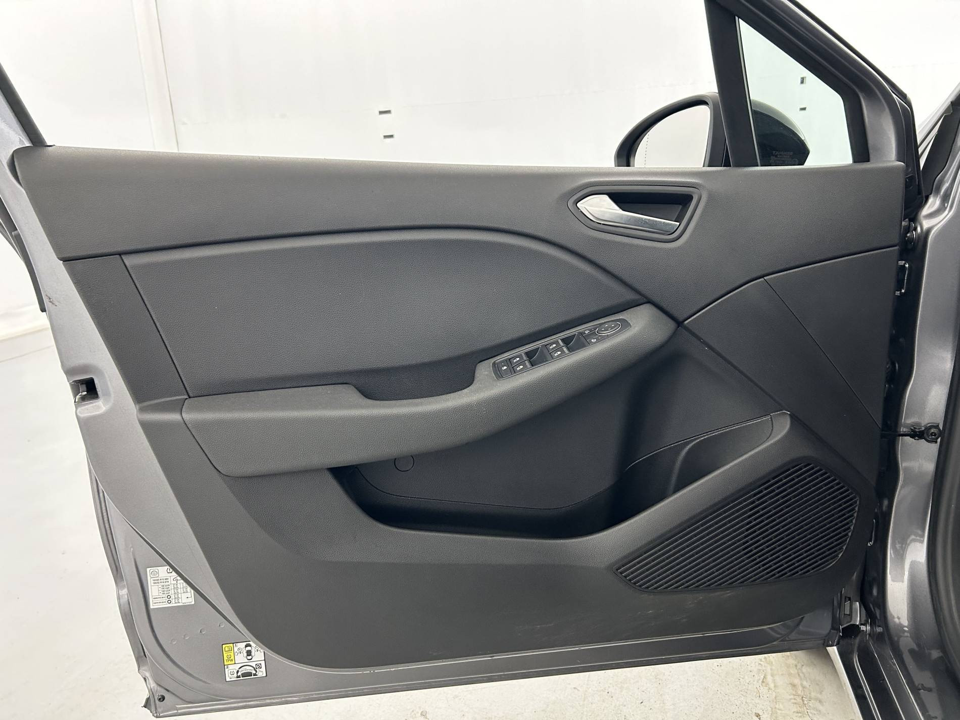 Vente en ligne Renault Clio 5 Clio TCe 90 au prix de 14 790 €