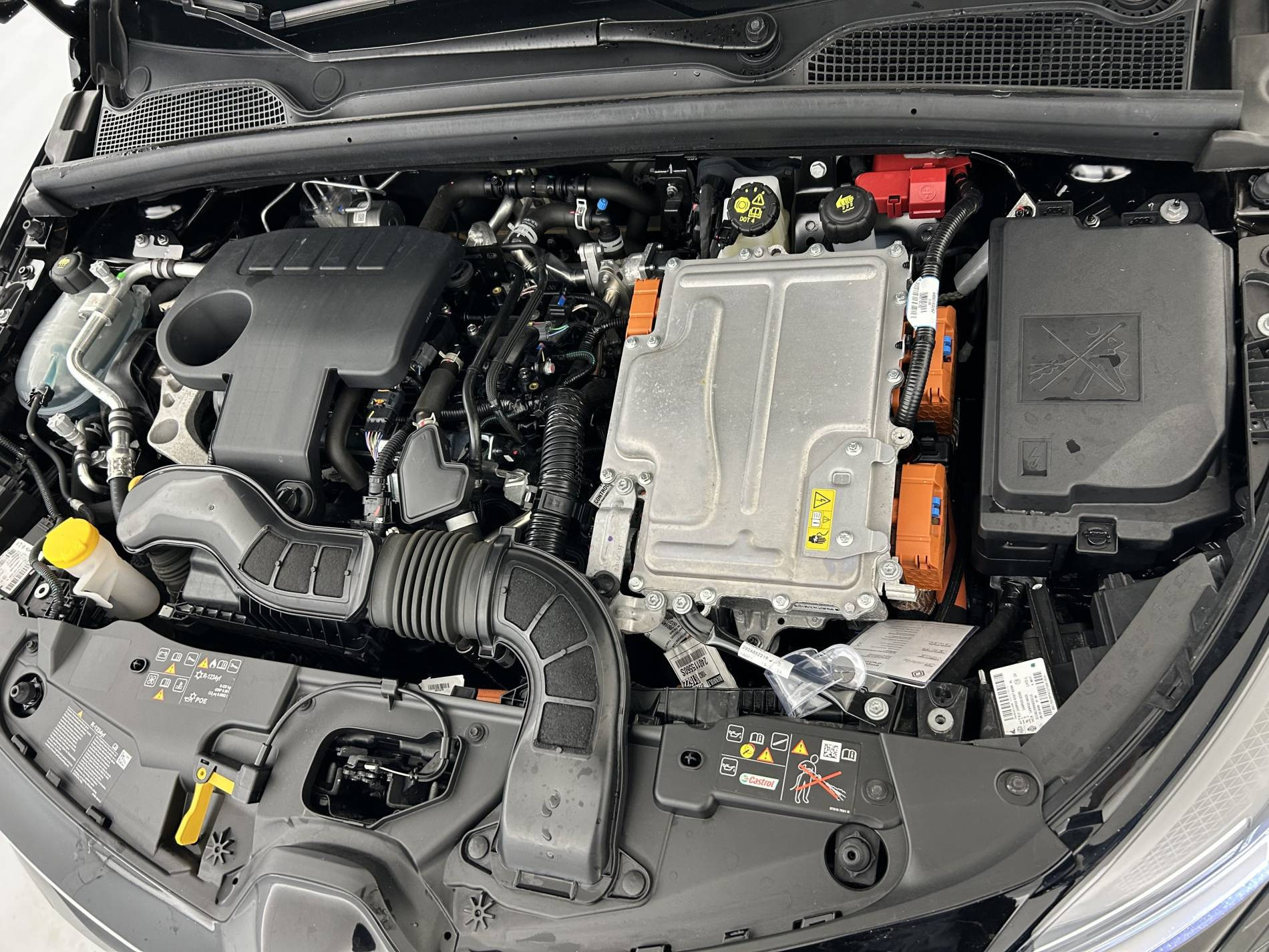 Vente en ligne Renault Clio 5 Clio E-Tech full hybrid 145 ch GSR2 au prix de 19 990 €