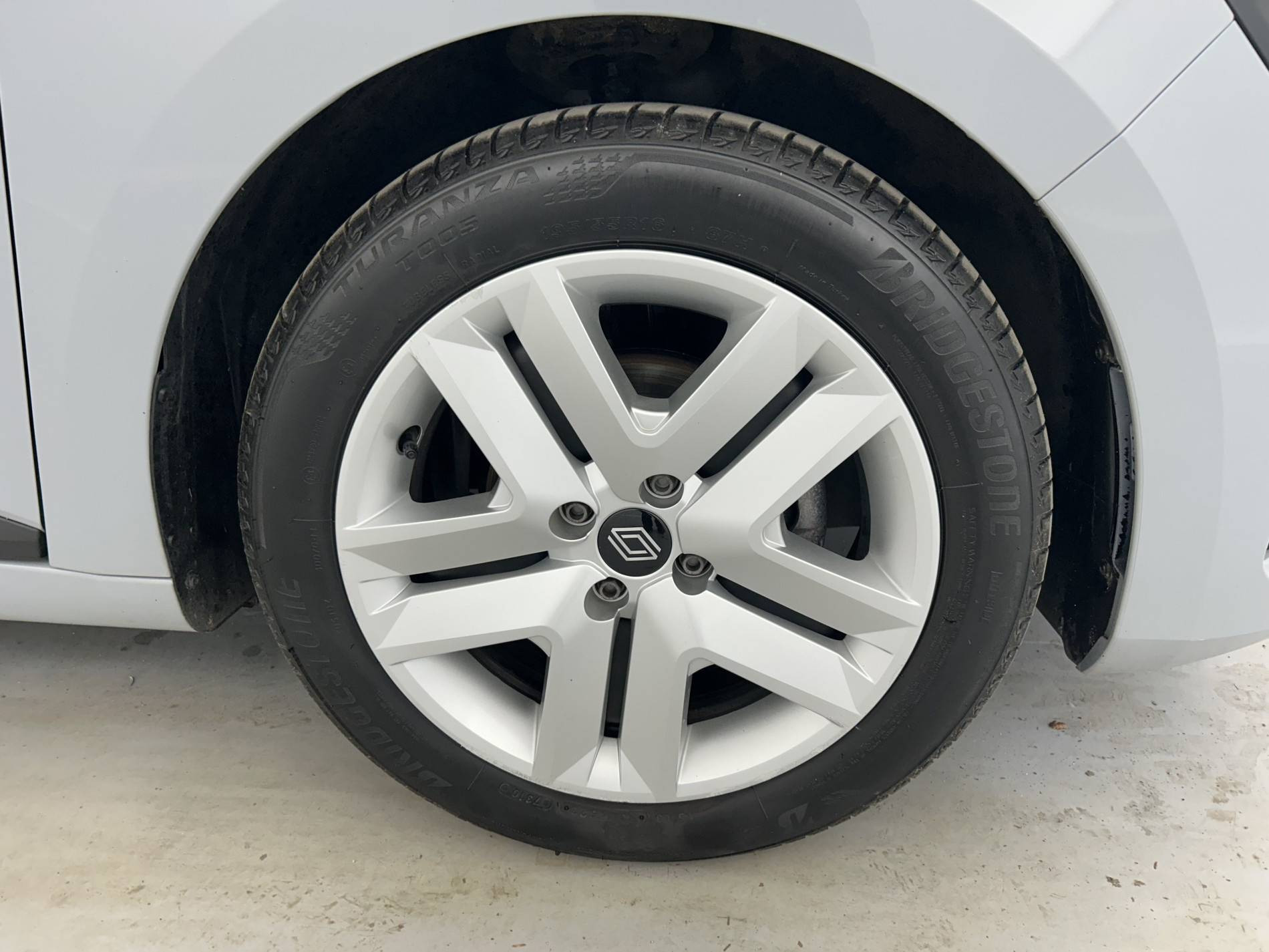 Vente en ligne Renault Clio 5 Clio TCe 90 ch GSR2 au prix de 15 990 €