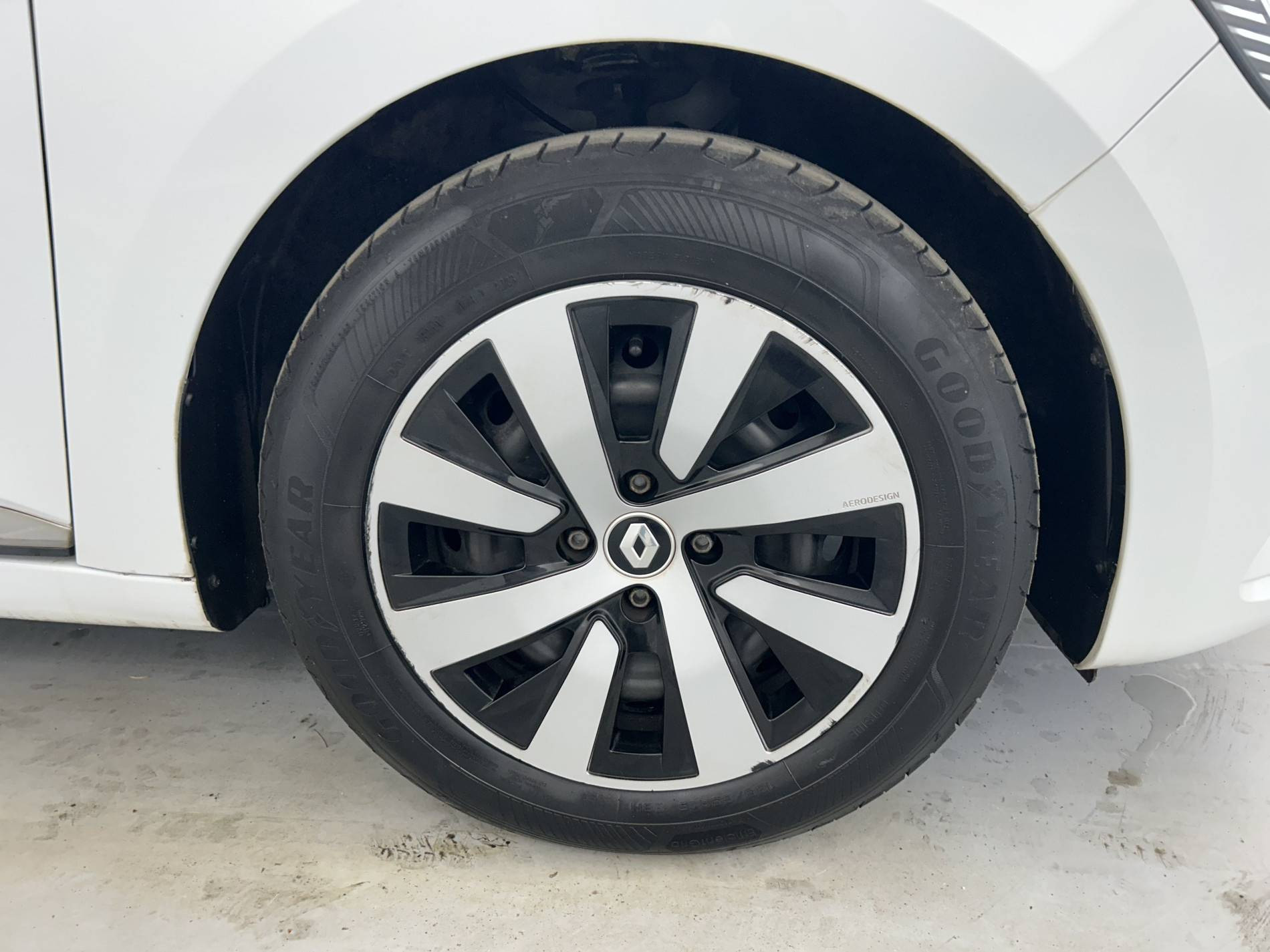 Vente en ligne Renault Clio 5 Clio SCe 65 au prix de 12 590 €