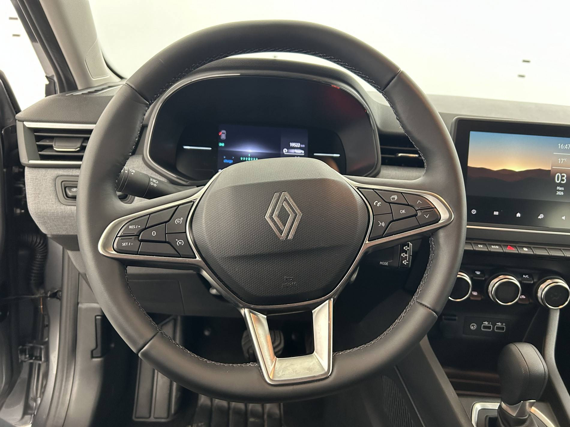 Vente en ligne Renault Clio 5 Clio E-Tech full hybrid 145 ch GSR2 au prix de 19 990 €