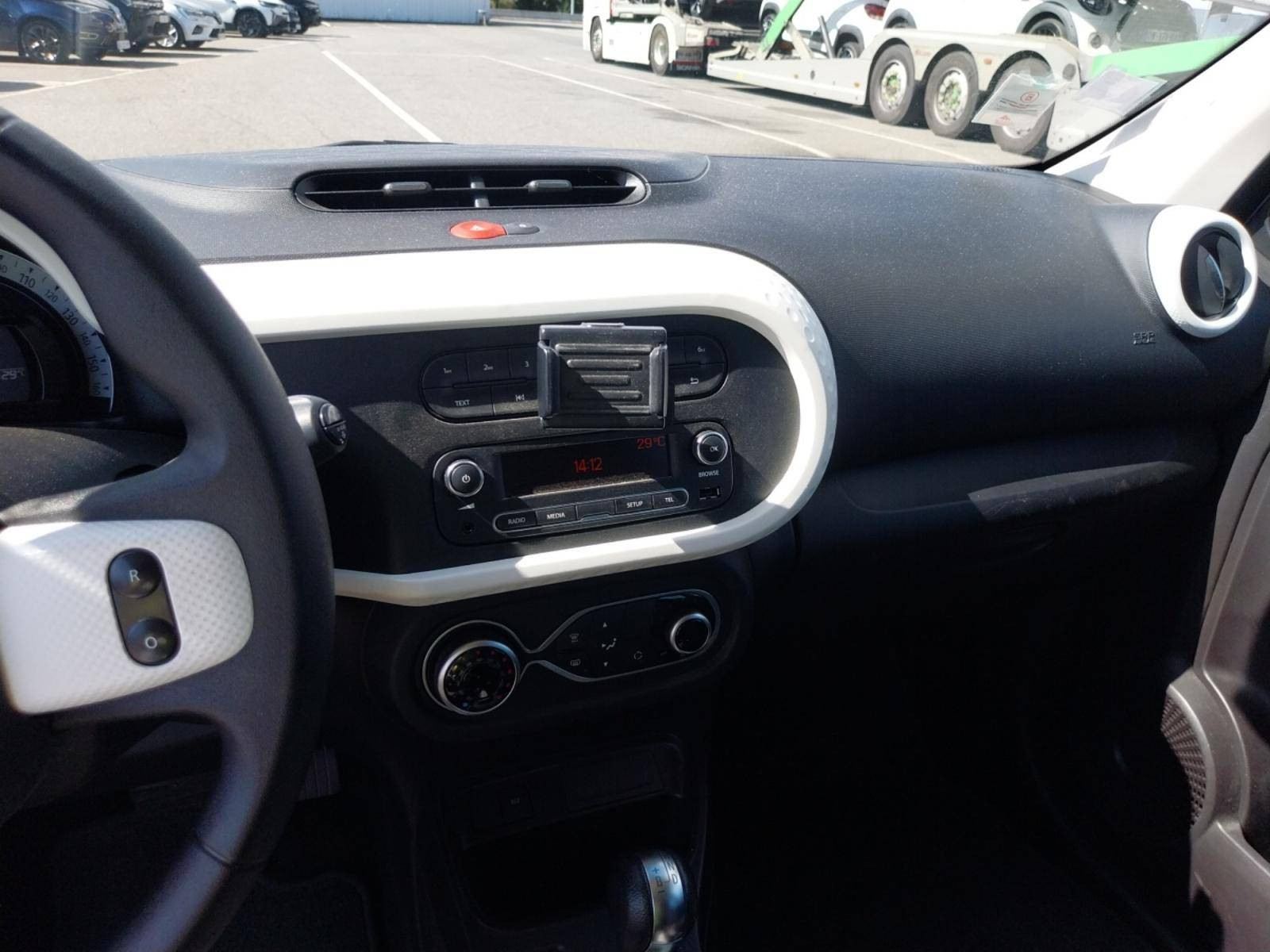 Vente en ligne Renault Twingo Electrique Twingo III E-Tech au prix de 11 990 €