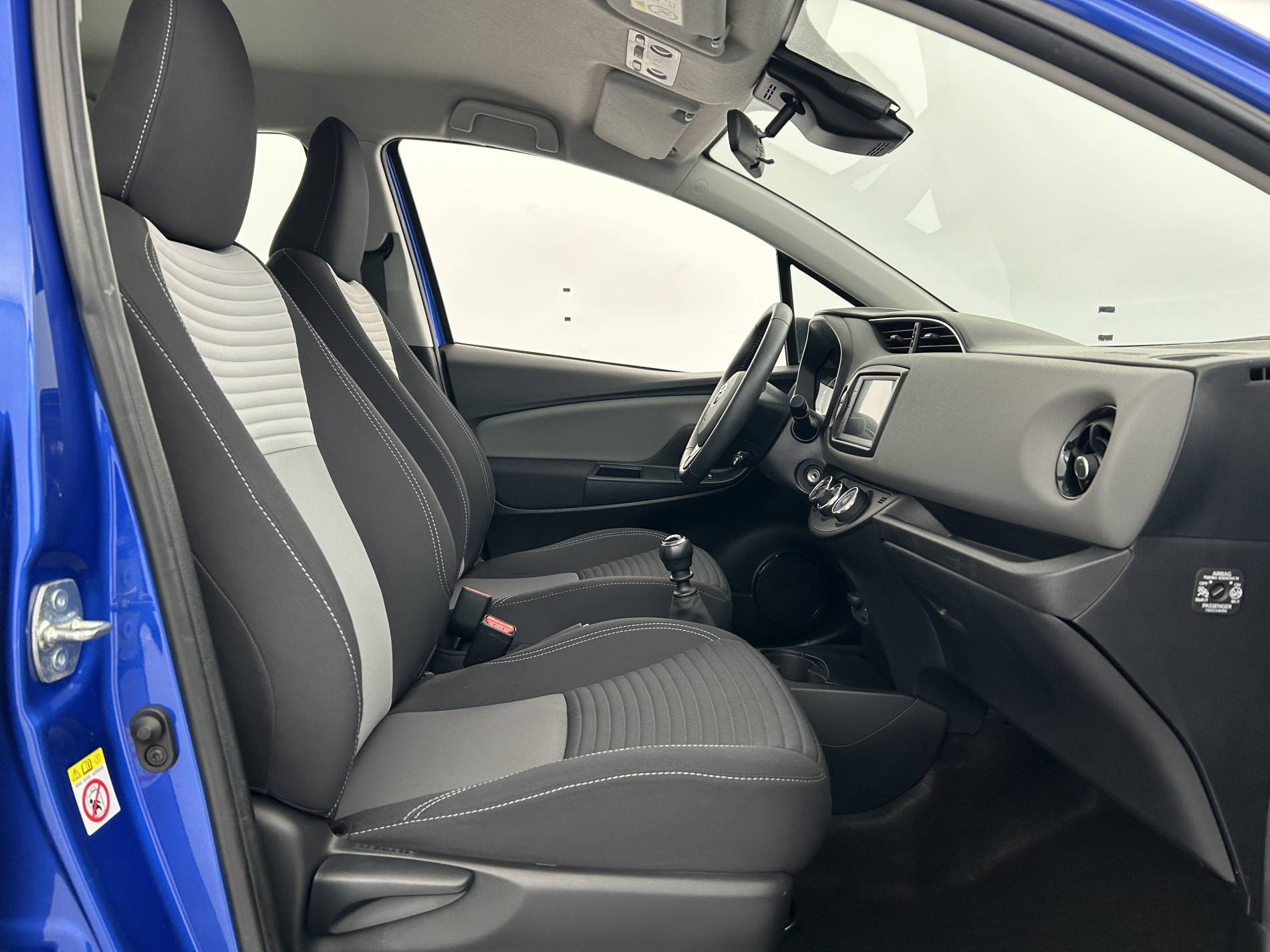 Vente en ligne Toyota Yaris Yaris 110 VVT-i au prix de 13 290 €