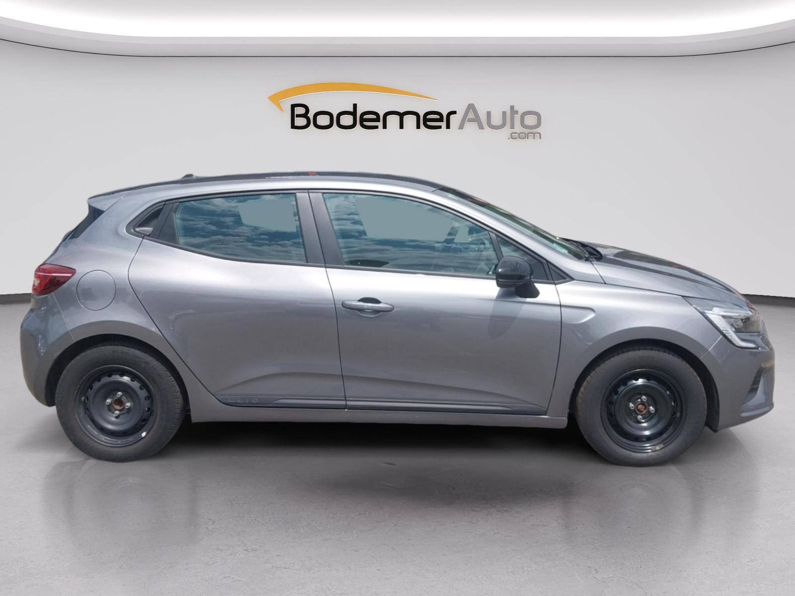 Vente en ligne Renault Clio 5 Clio E-Tech full hybrid 145 au prix de 16 990 €