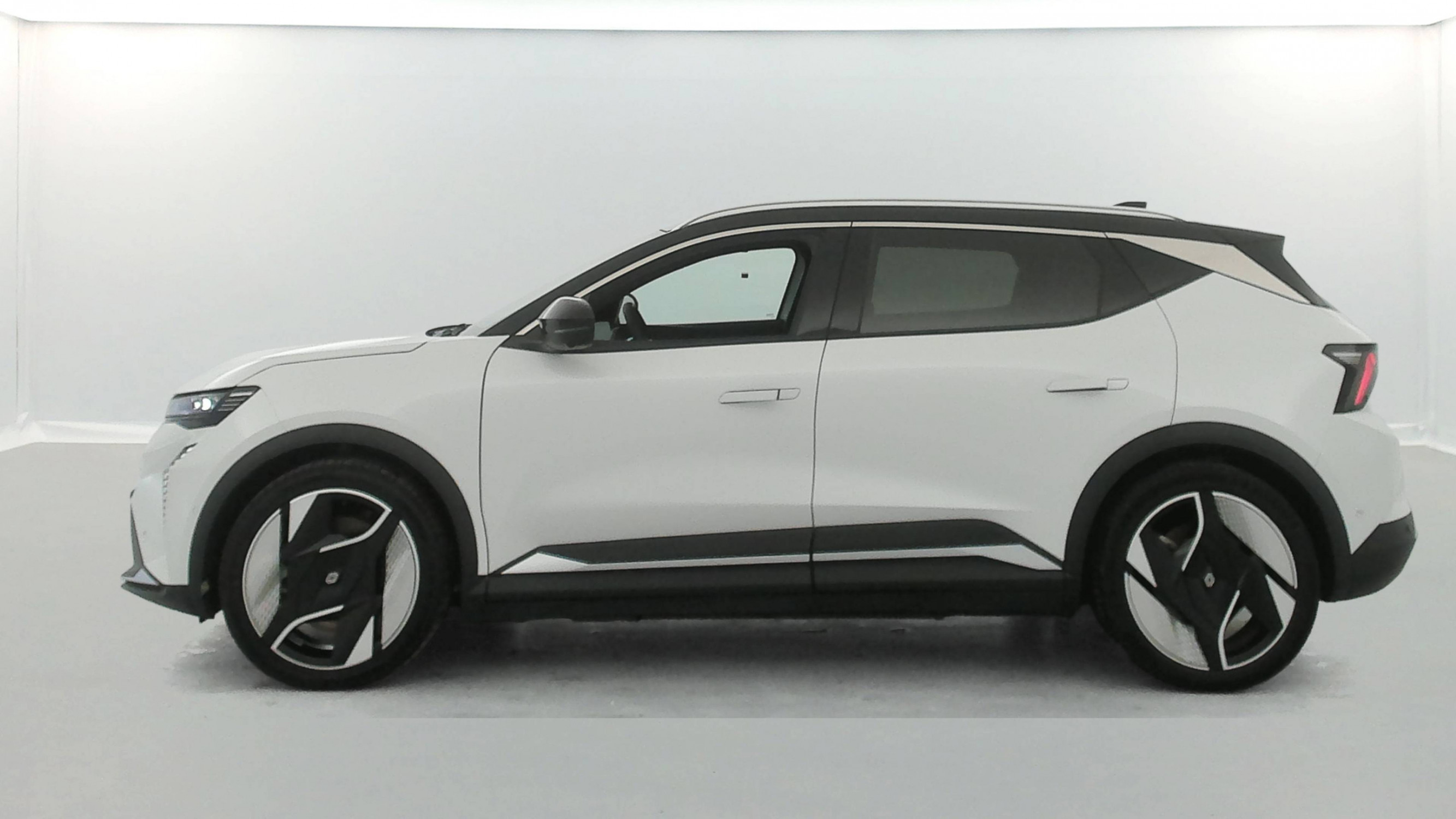 Vente en ligne Renault Scenic E-Tech  220 ch grande autonomie au prix de 40 890 €