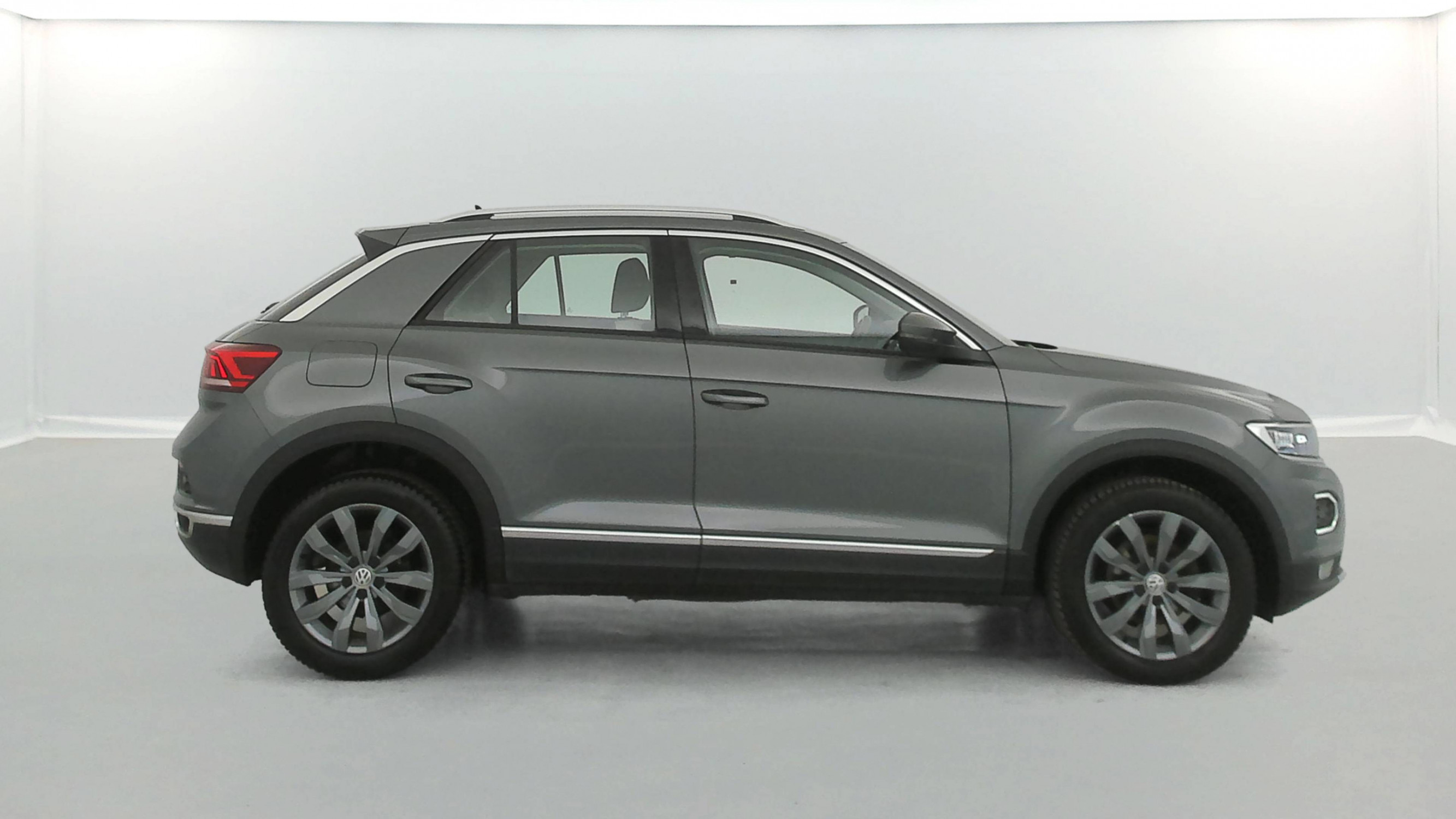 Vente en ligne Volkswagen T-Roc  1.5 TSI 150 EVO Start/Stop BVM6 au prix de 15 990 €
