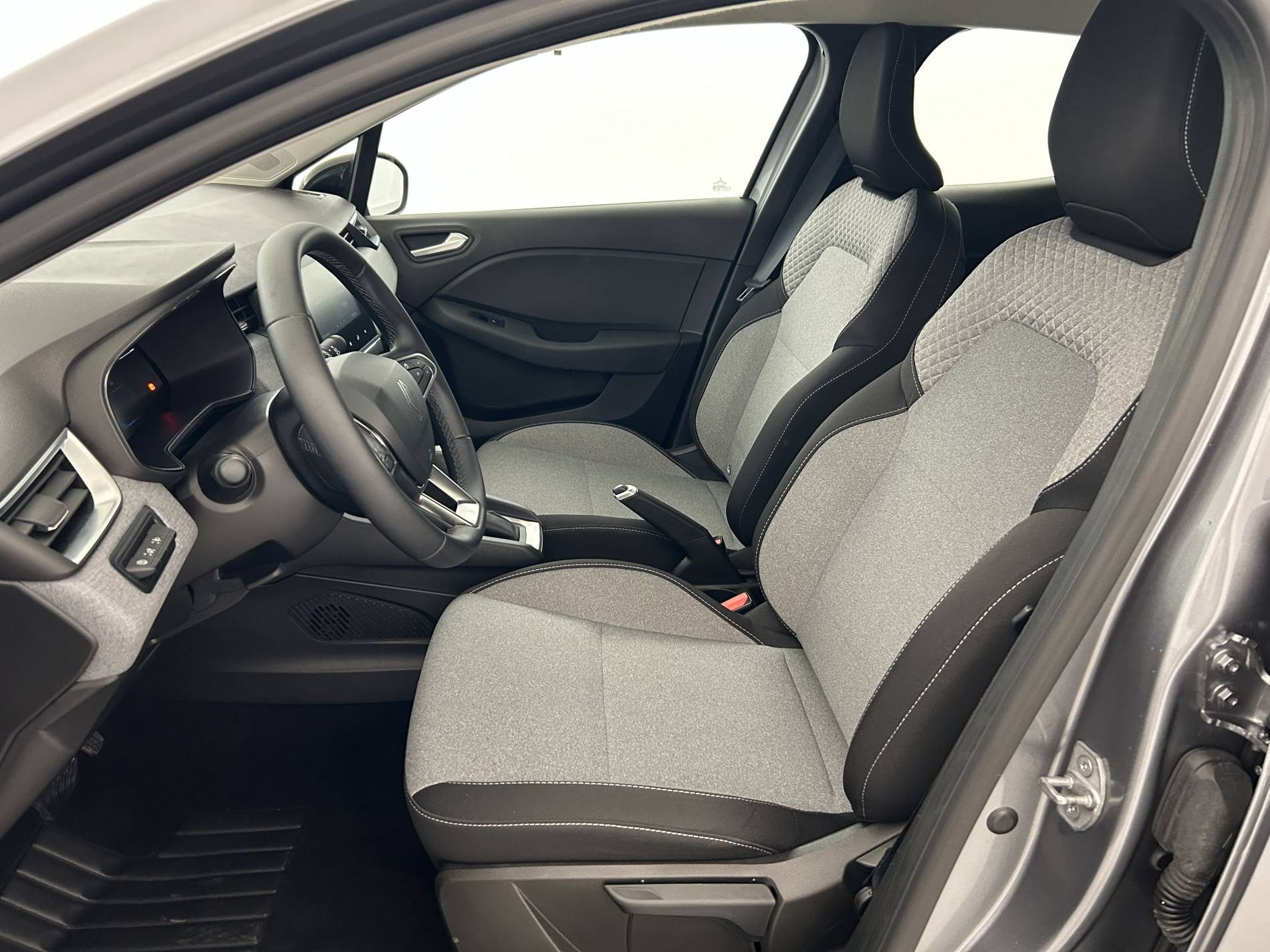 Vente en ligne Renault Clio 5 Clio E-Tech full hybrid 145 ch GSR2 au prix de 19 990 €