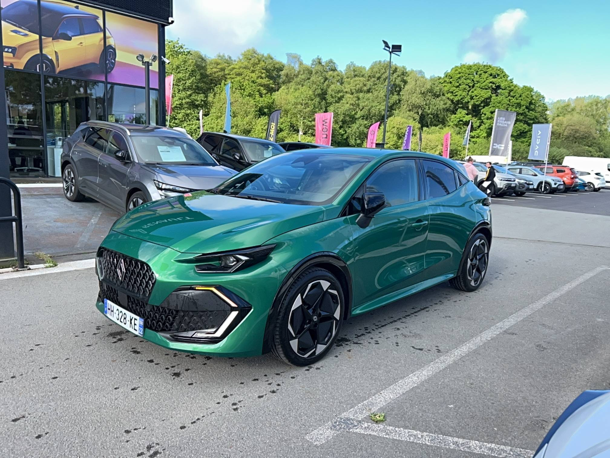 Renault Clio 6 Clio E-Tech full hybrid 160 ch occasion de 2025 en vente à Guingamp