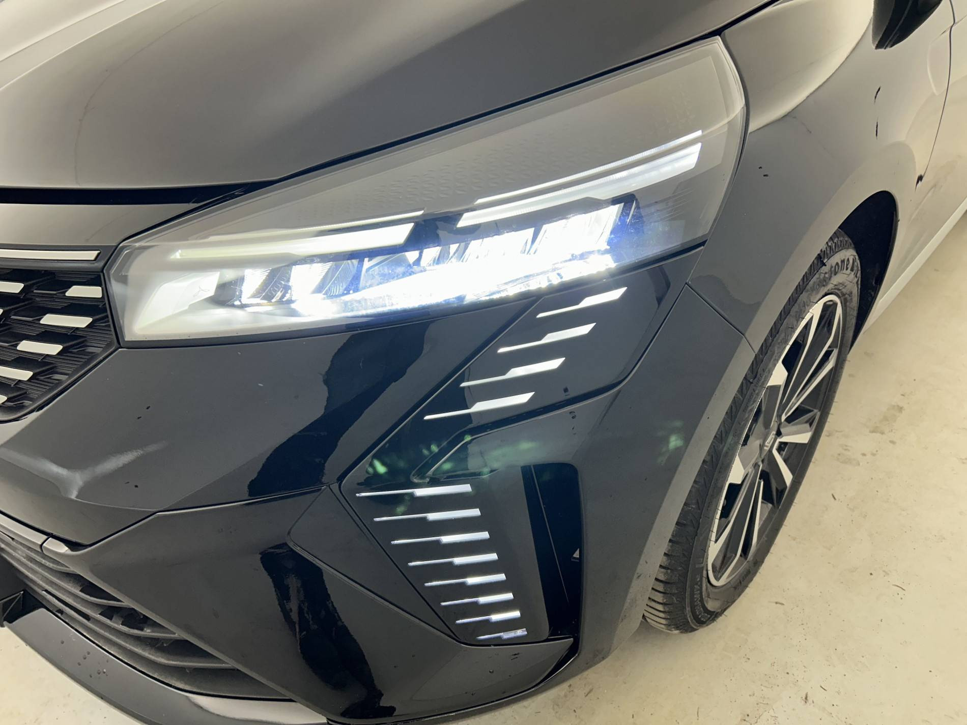 Vente en ligne Renault Clio 5 Clio Eco-G 100 ch GSR2 au prix de 17 790 €