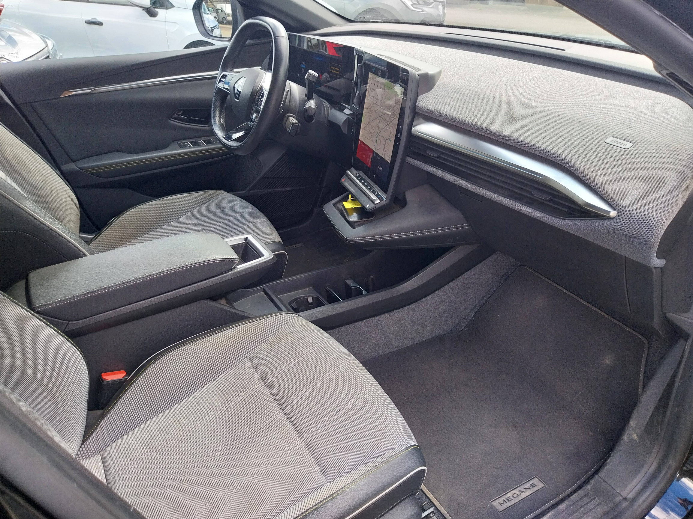 Vente en ligne Renault Megane E-Tech  EV60 220 ch super charge au prix de 23 990 €