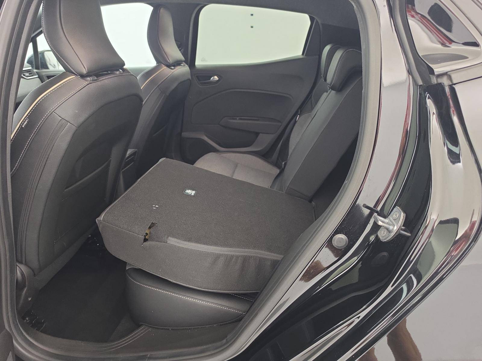 Vente en ligne Renault Clio 5 Clio E-Tech full hybrid 145 ch GSR2 au prix de 19 490 €