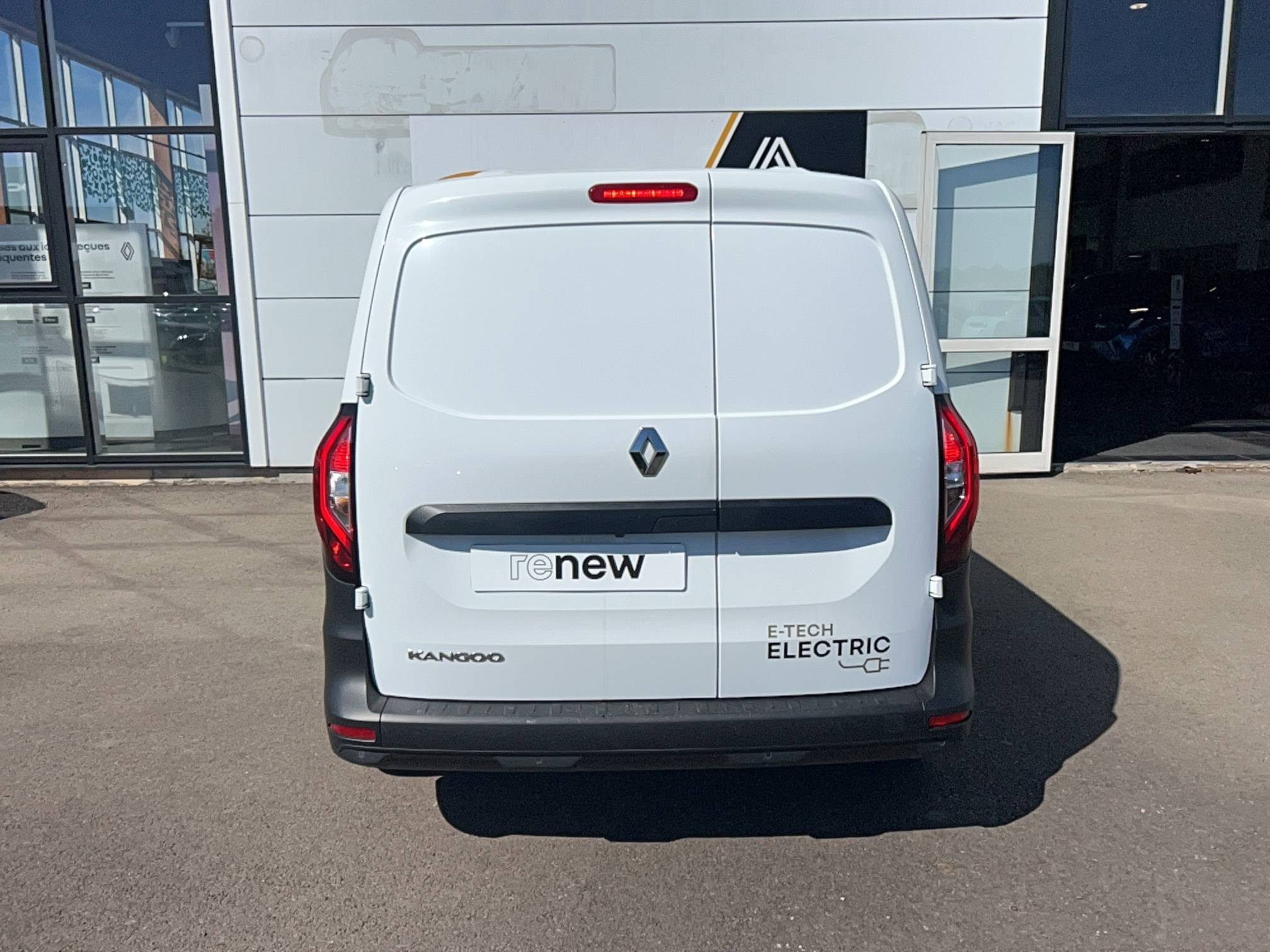 Vente en ligne Renault Kangoo Van E-Tech  EV45 DC 80KW au prix de 15 990 €