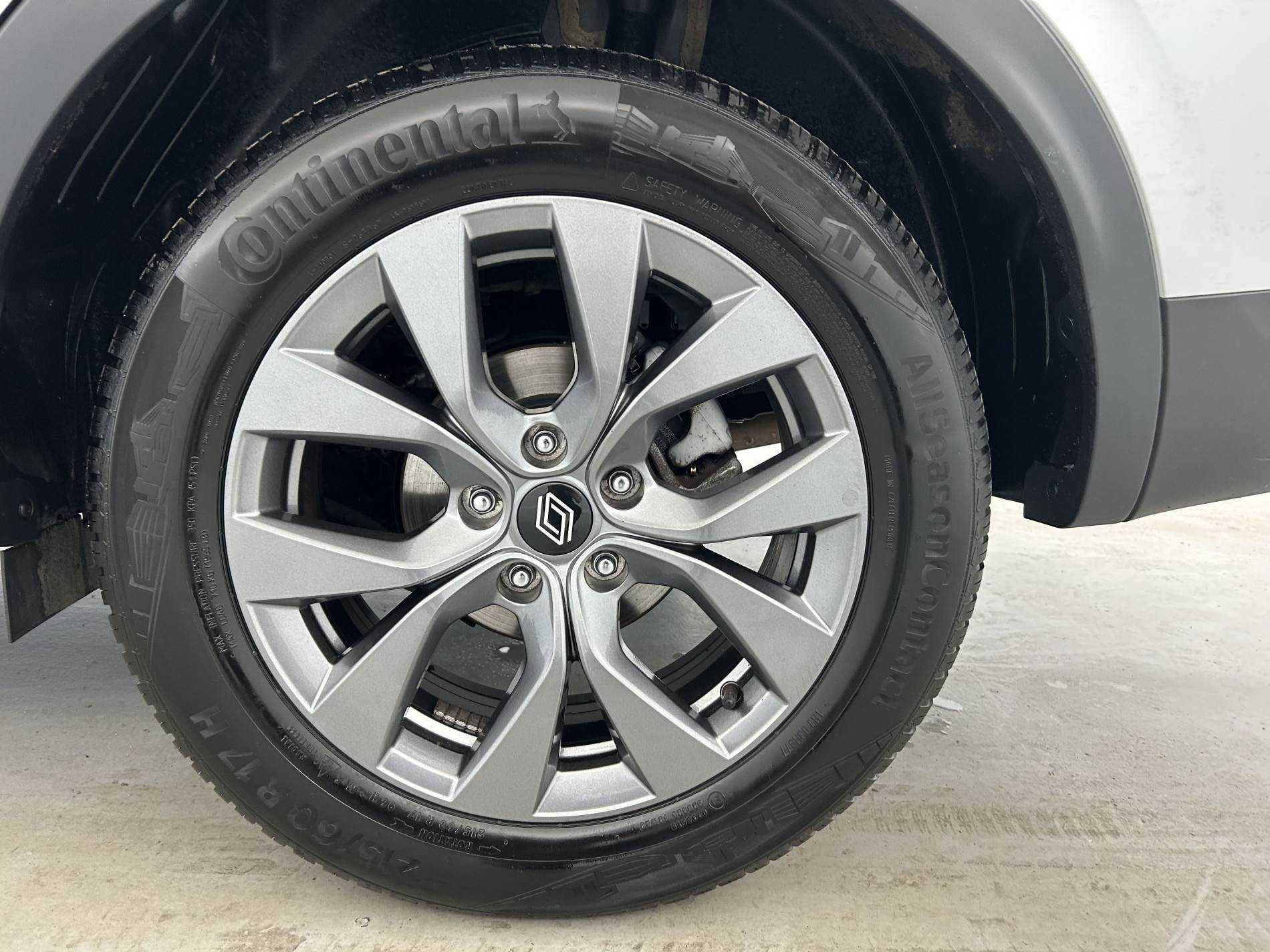 Vente en ligne Renault Arkana  E-Tech full hybrid 145 GSR2 au prix de 23 290 €