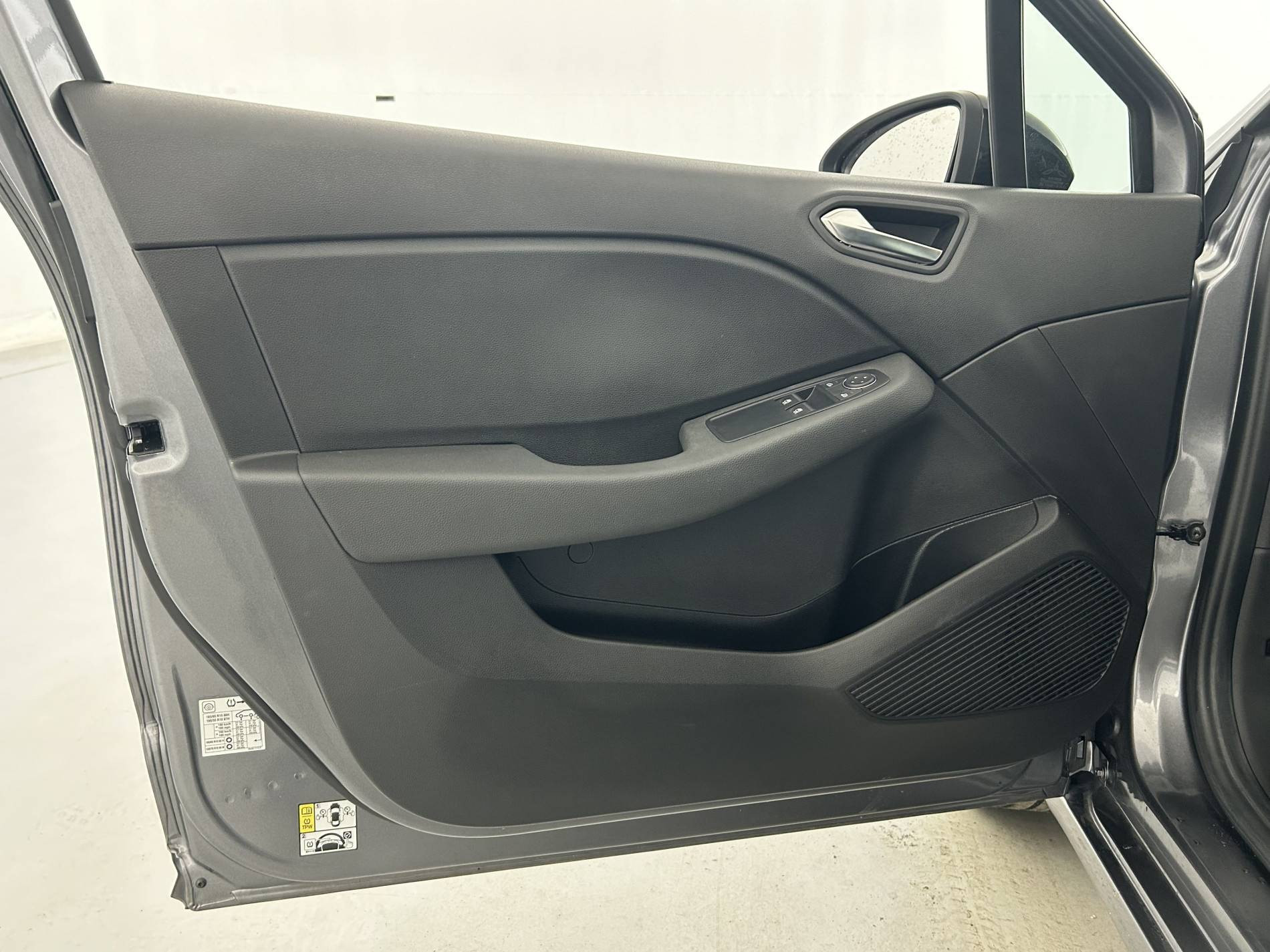 Vente en ligne Renault Clio 5 Clio TCe 90 au prix de 14 790 €