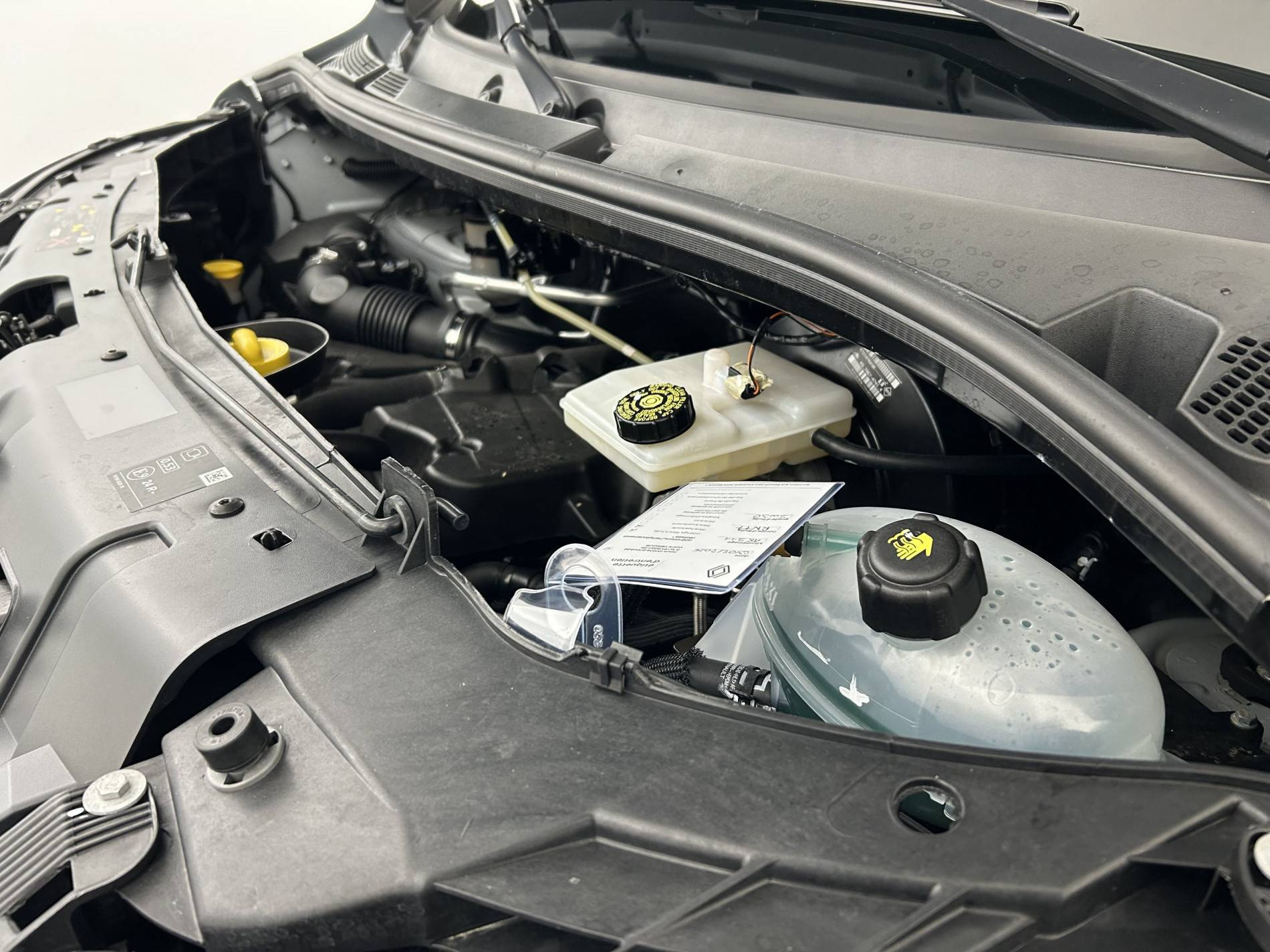 Vente en ligne Renault Master Fourgon MASTER FGN TRAC F3500 L3H3 BLUE DCI 135 au prix de 28 990 €