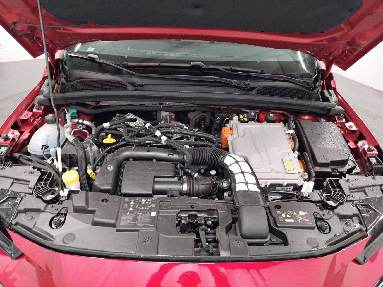 Vente en ligne Renault Clio 6 Clio E-Tech full hybrid 160 ch au prix de 30 800 €