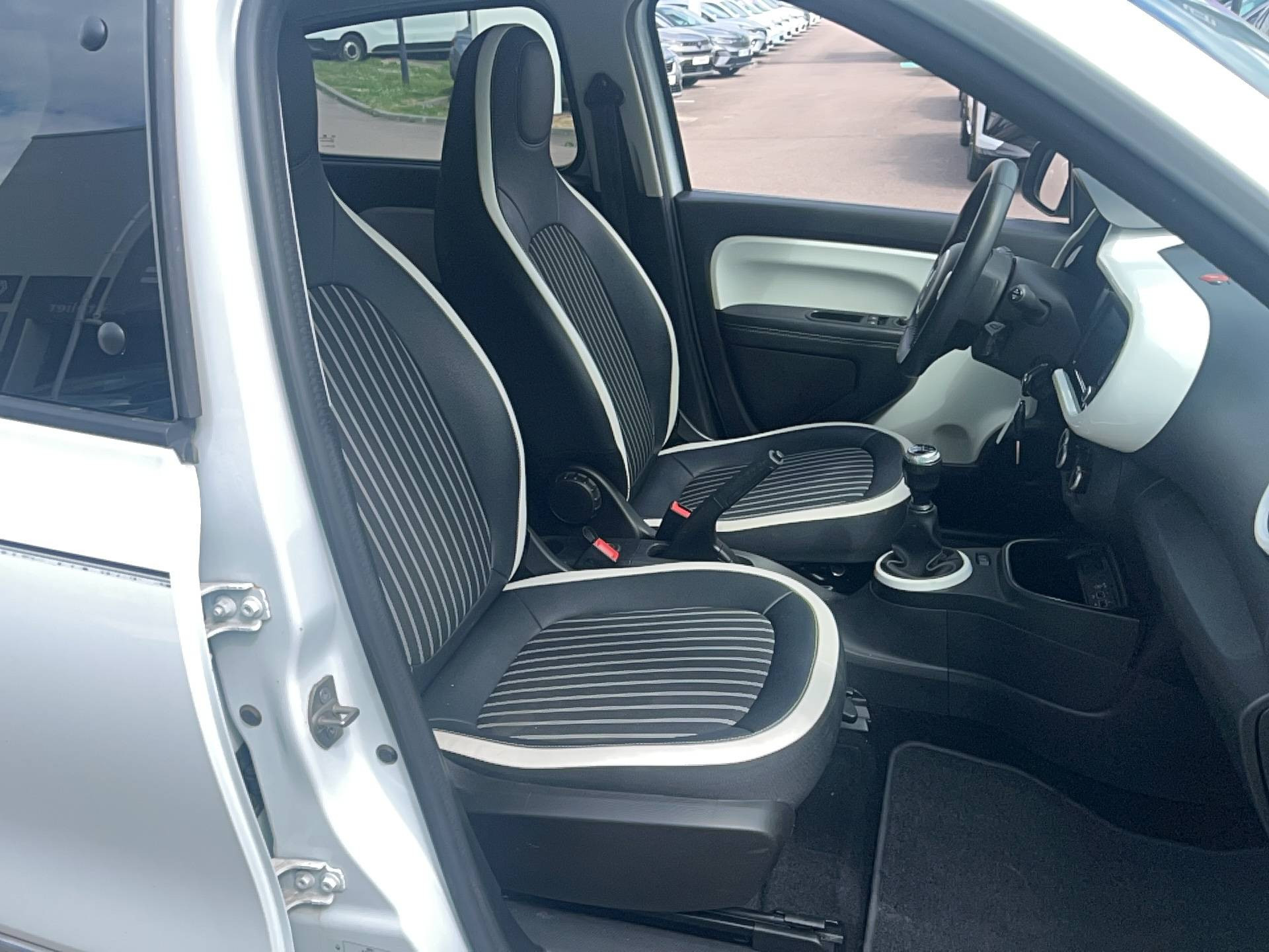 Vente en ligne Renault Twingo 3  SCe 65 au prix de 10 191 €