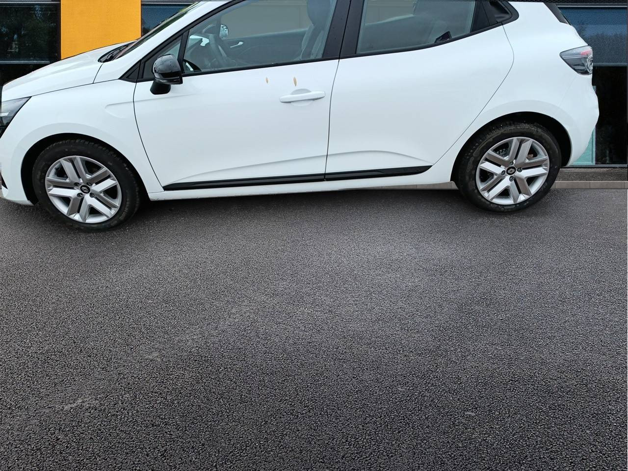 Vente en ligne Renault Clio 5 Clio SCe 65 ch GSR2 au prix de 14 990 €