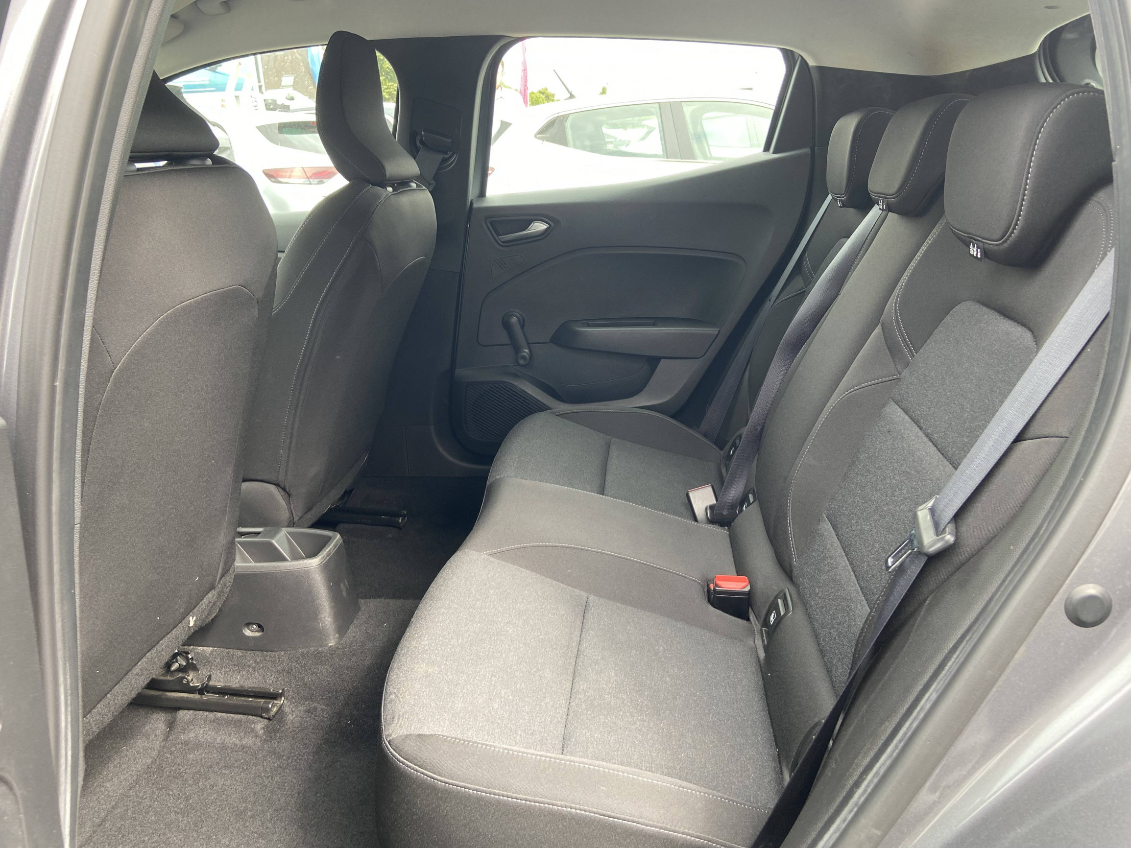 Vente en ligne Renault Clio 5 Clio TCe 90 au prix de 13 990 €