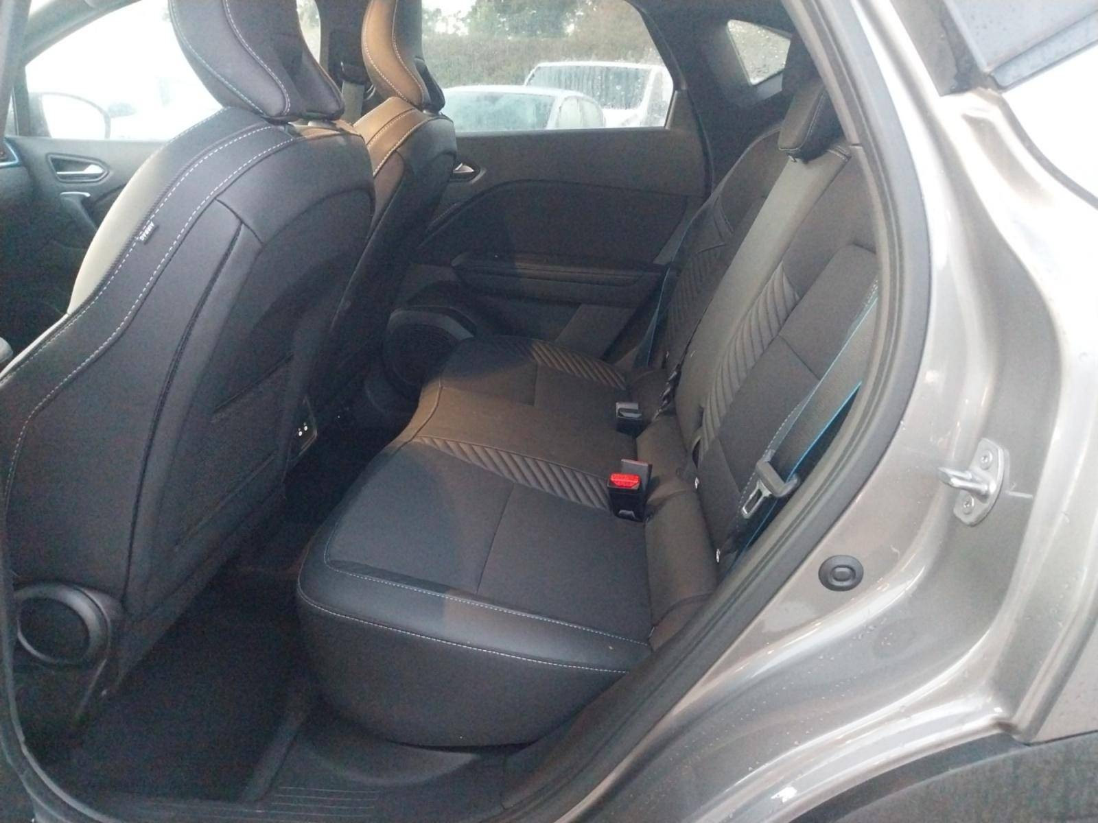 Vente en ligne Renault Captur  E-Tech full hybrid 160 ch au prix de 28 000 €