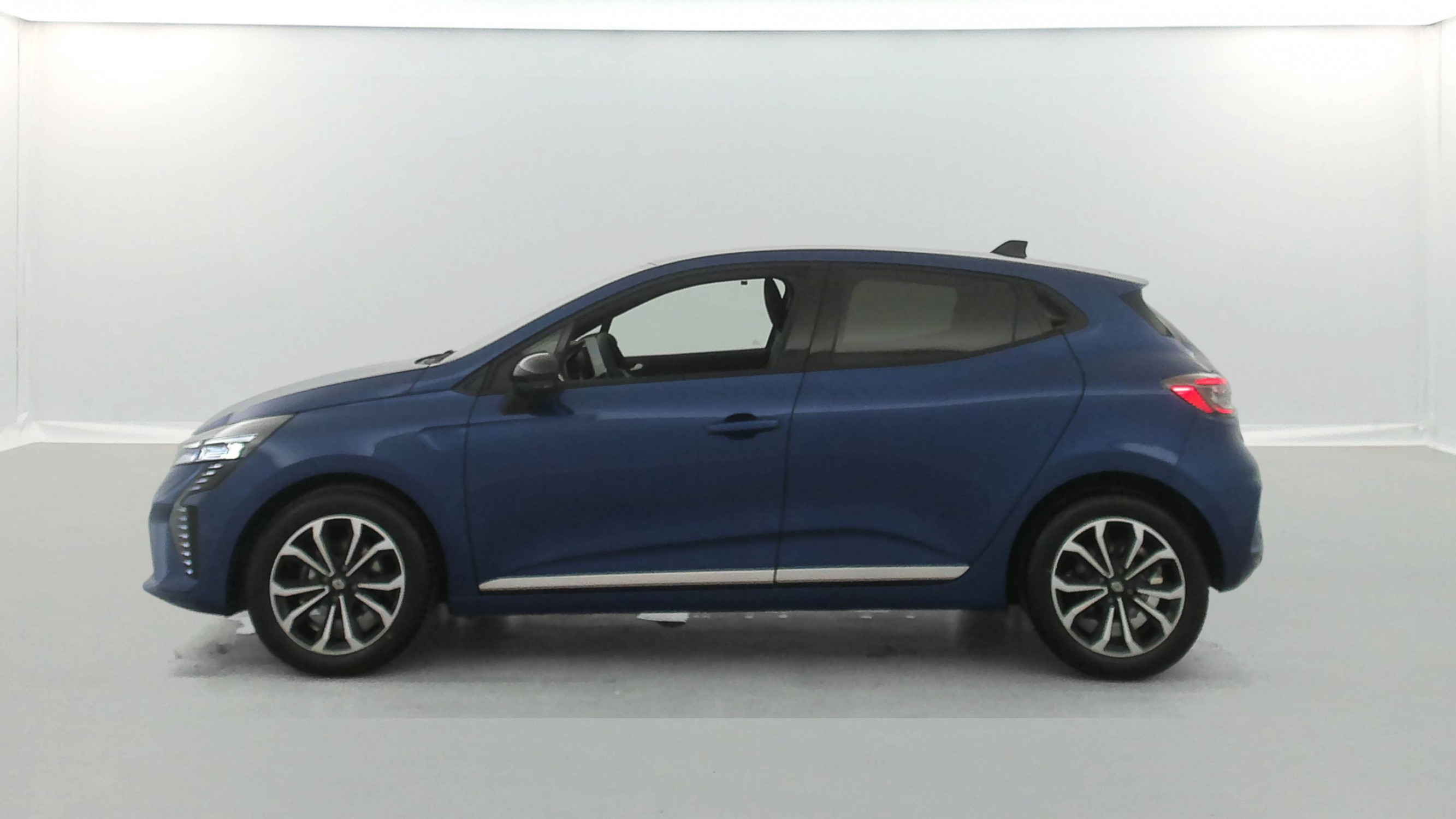 Vente en ligne Renault Clio 5 Clio TCe 90 ch GSR2 au prix de 18 990 €