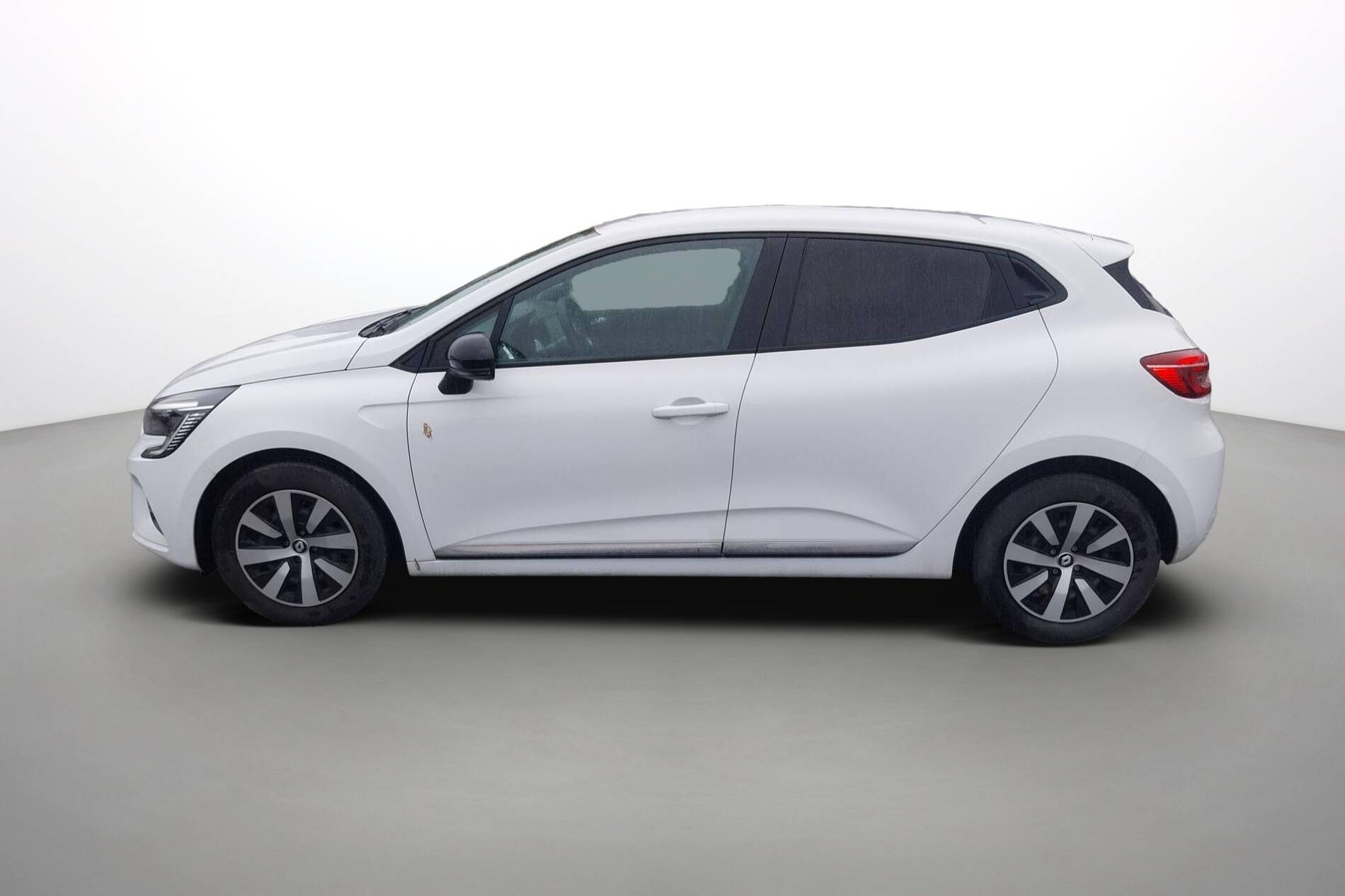 Vente en ligne Renault Clio 5 Clio TCe 90 au prix de 15 300 €