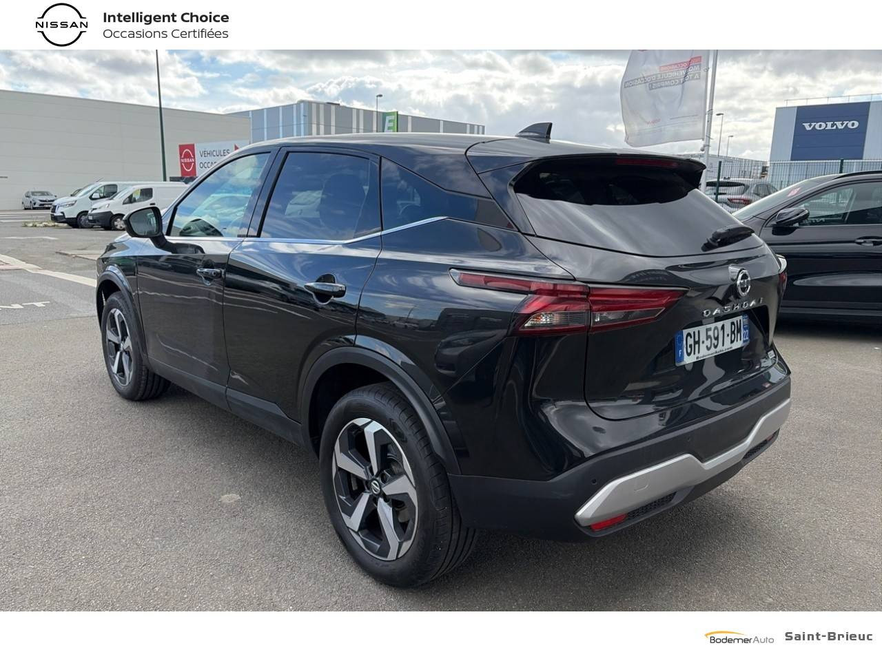Vente en ligne Nissan Qashqai Qashqai 1.3 DIG-T 140 au prix de 20 990 €