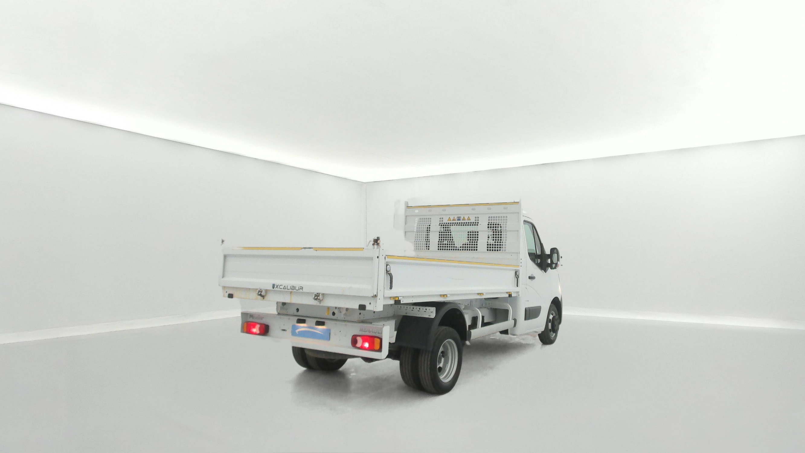 Vente en ligne Renault Master 3 Châssis Cabine MASTER CC PROP RJ3500 L2 PAFC BLUE DCI 130 EURO VI au prix de 32 990 €