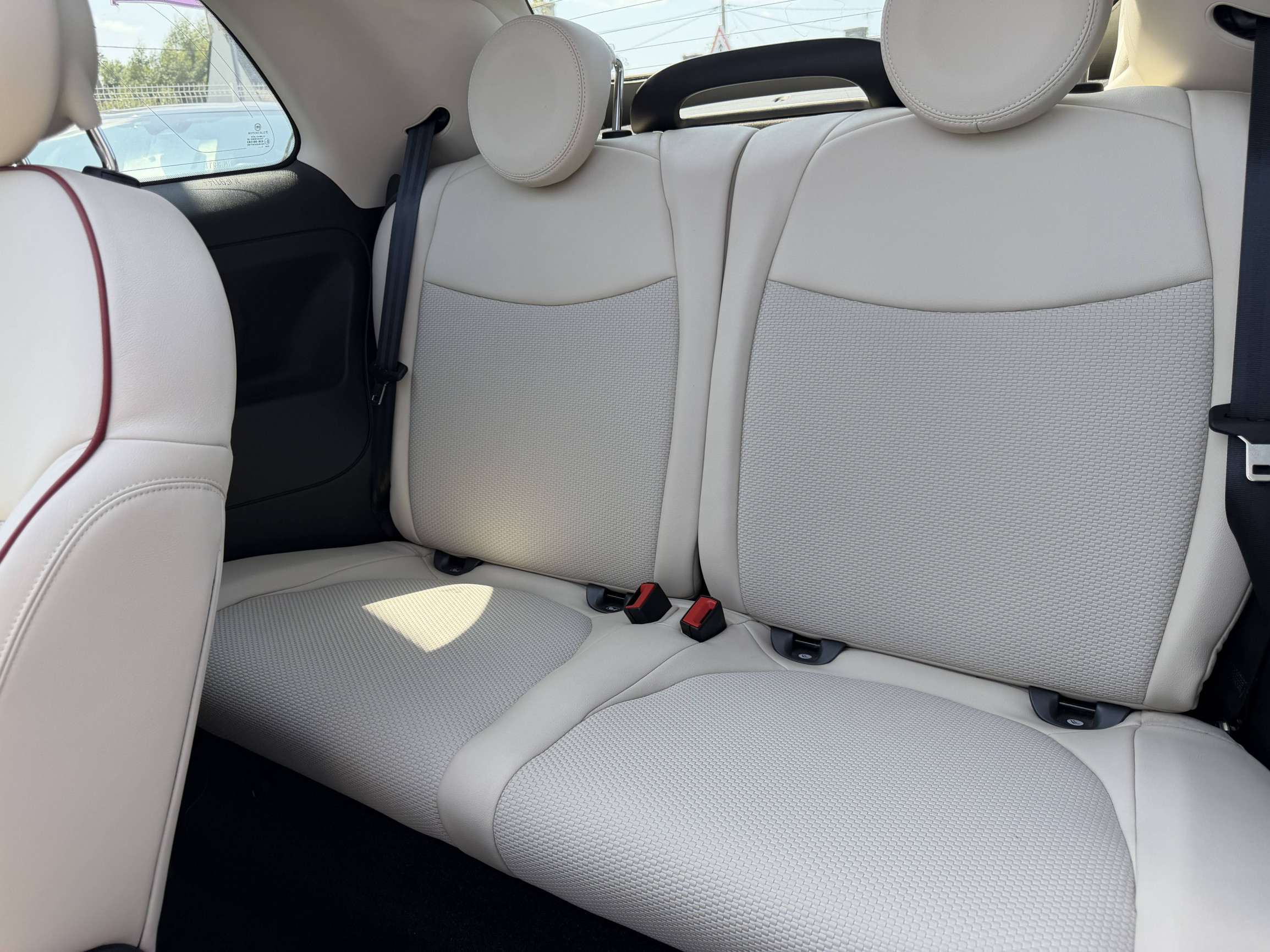 Vente en ligne Fiat 500C 500C 1.0 70 ch Hybride BSG S/S au prix de 12 490 €