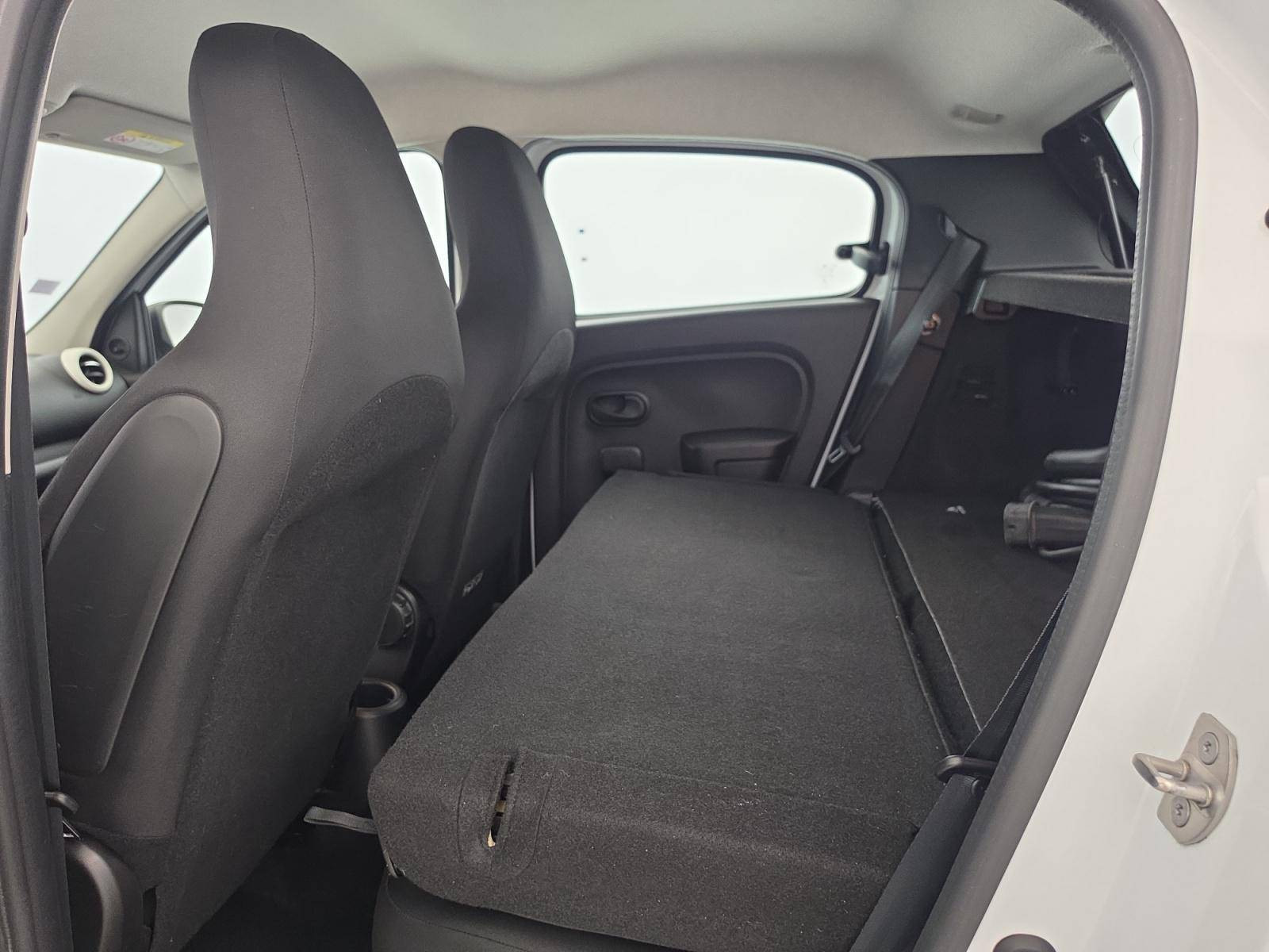 Vente en ligne Renault Twingo Electrique Twingo III E-Tech au prix de 11 490 €