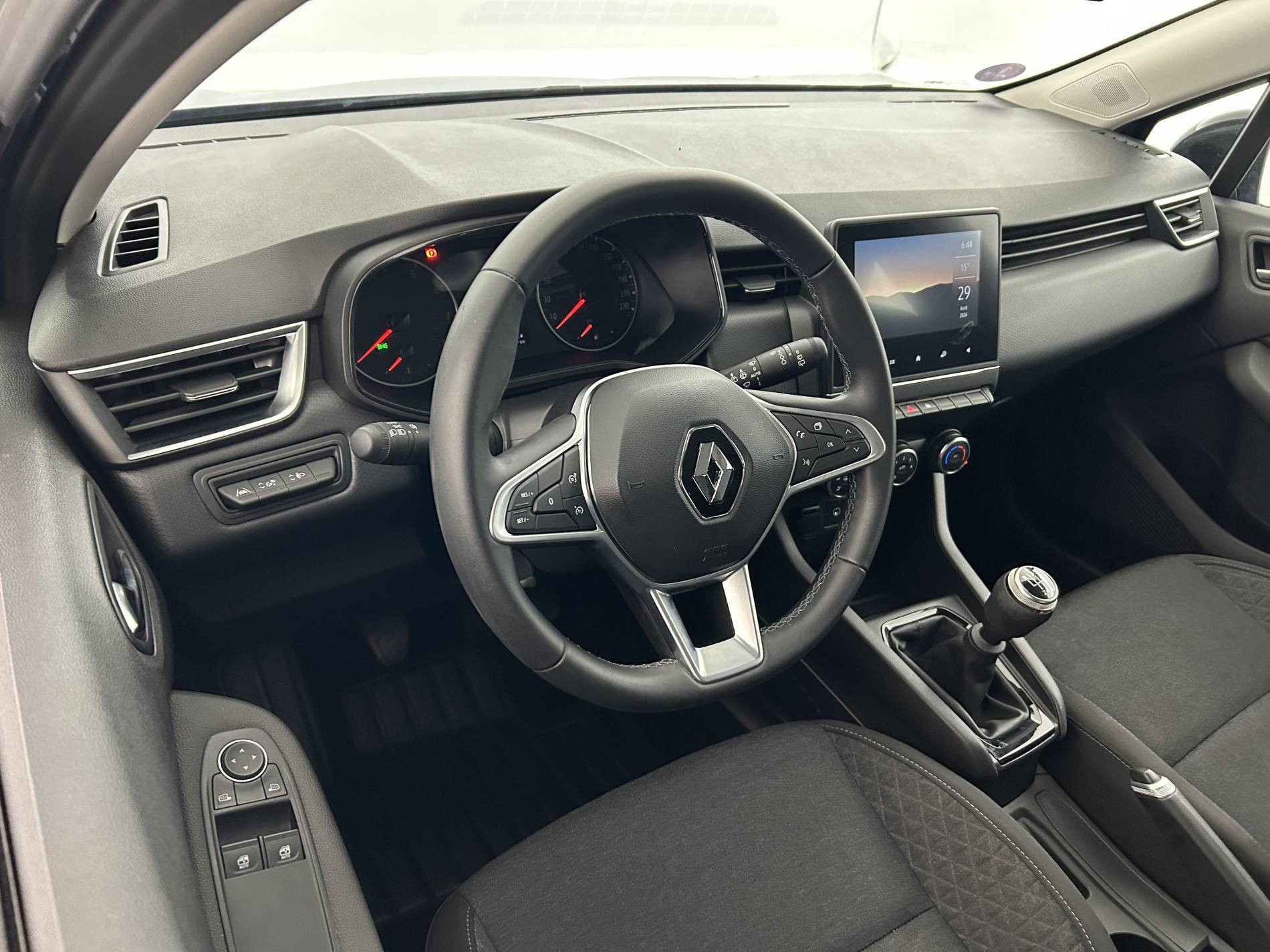 Vente en ligne Renault Clio 5 Clio TCe 90 au prix de 14 790 €