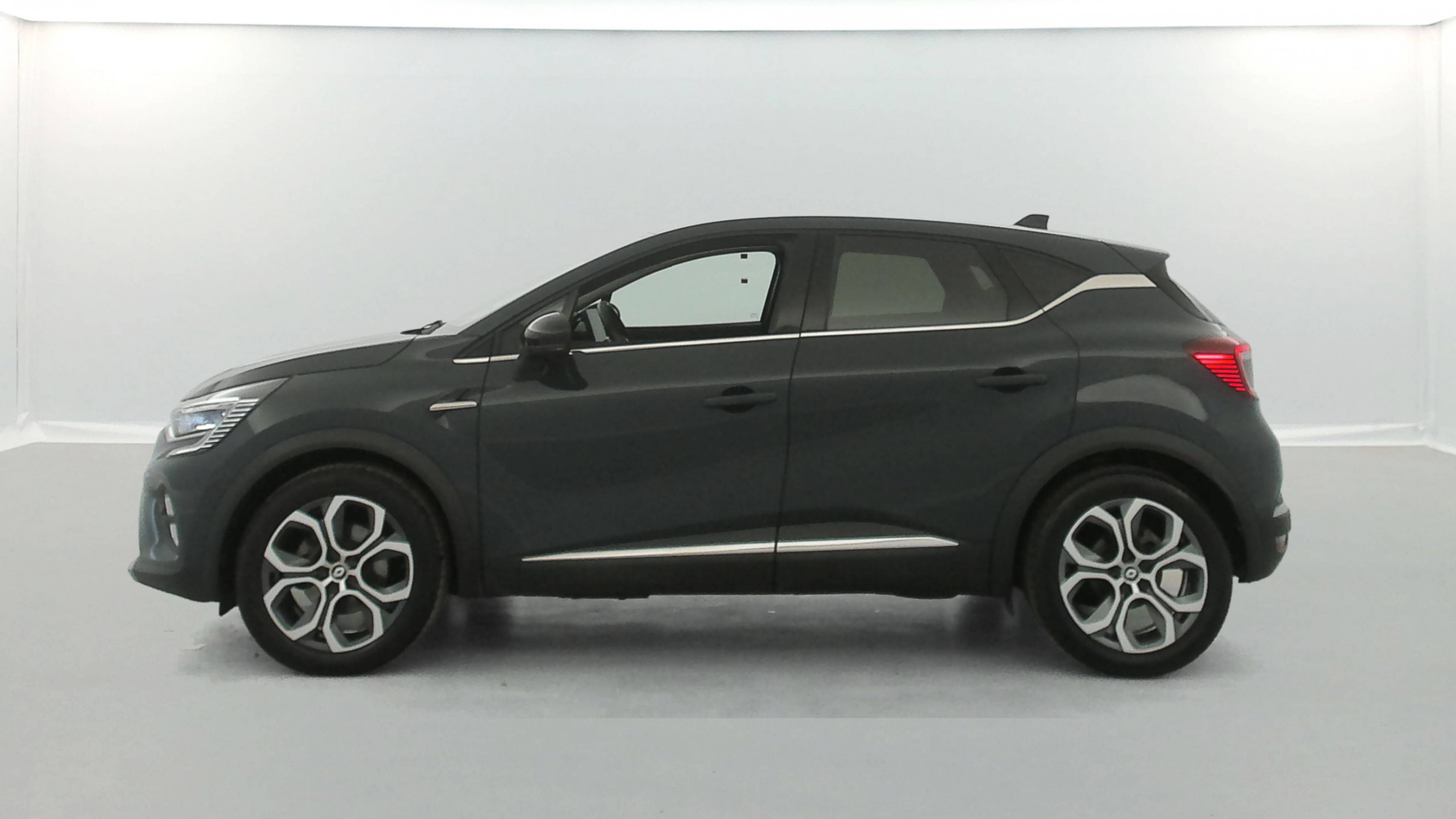 Vente en ligne Renault Captur  E-Tech 145 - 21 au prix de 18 390 €