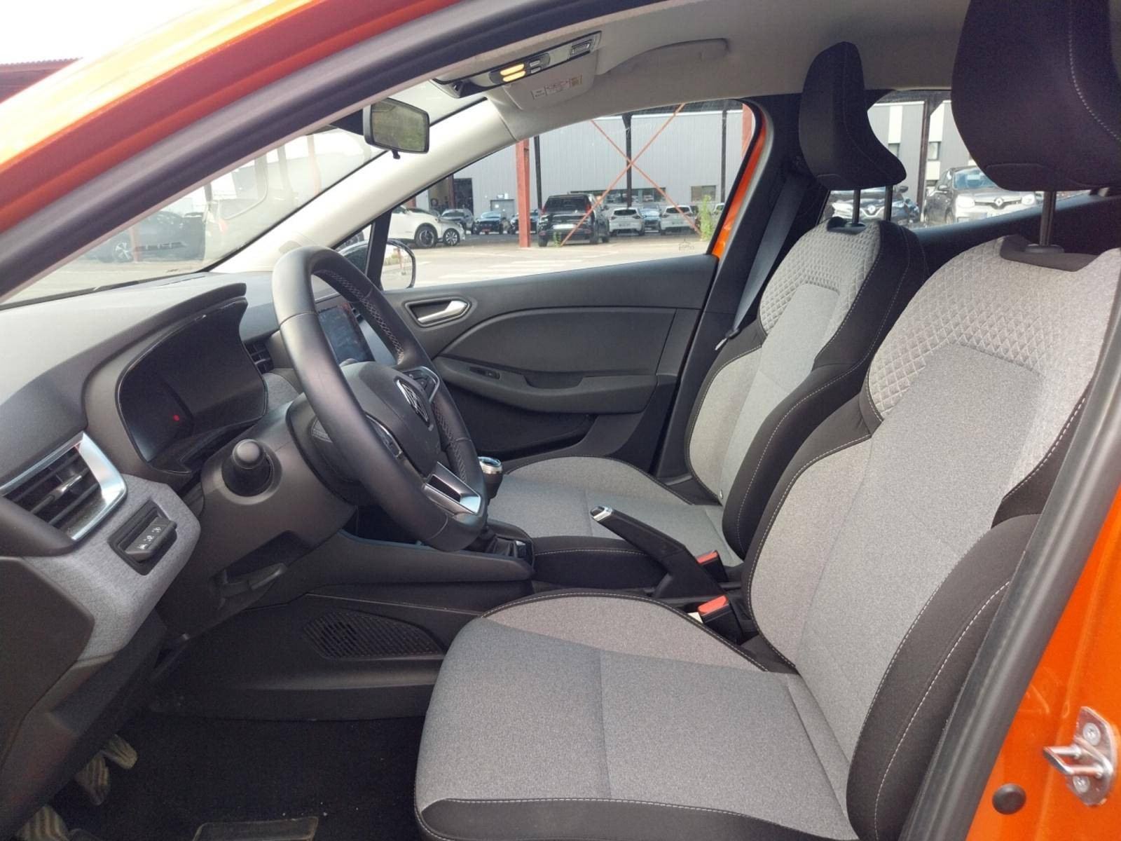 Vente en ligne Renault Clio 5 Clio TCe 90 au prix de 15 490 €