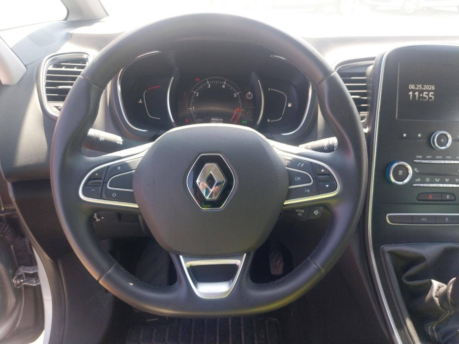 Vente en ligne Renault Grand Scenic 4 Grand Scenic TCe 140 au prix de 20 650 €