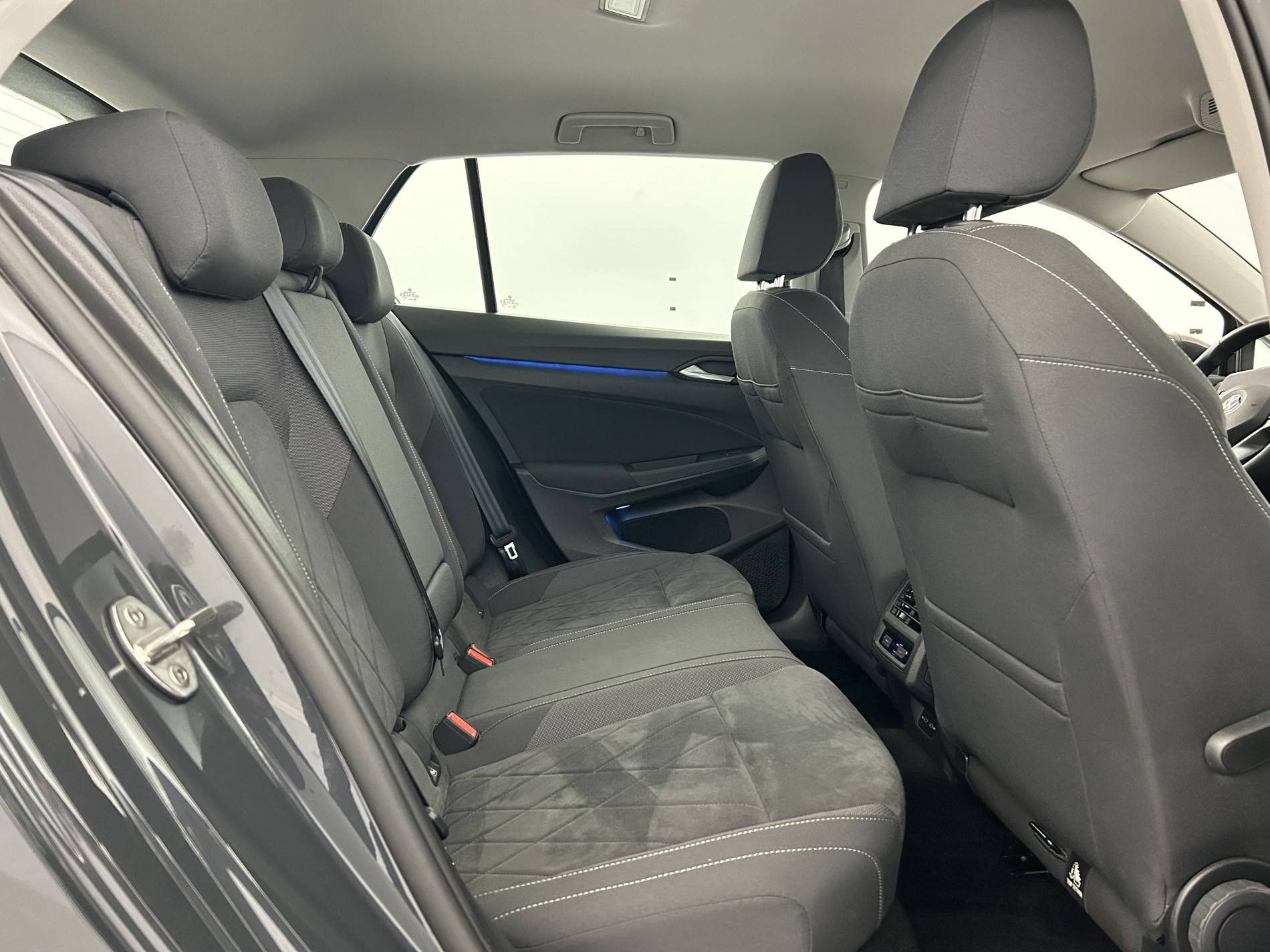 Vente en ligne Volkswagen Golf  1.4 Hybrid Rechargeable OPF 204 DSG6 au prix de 20 490 €