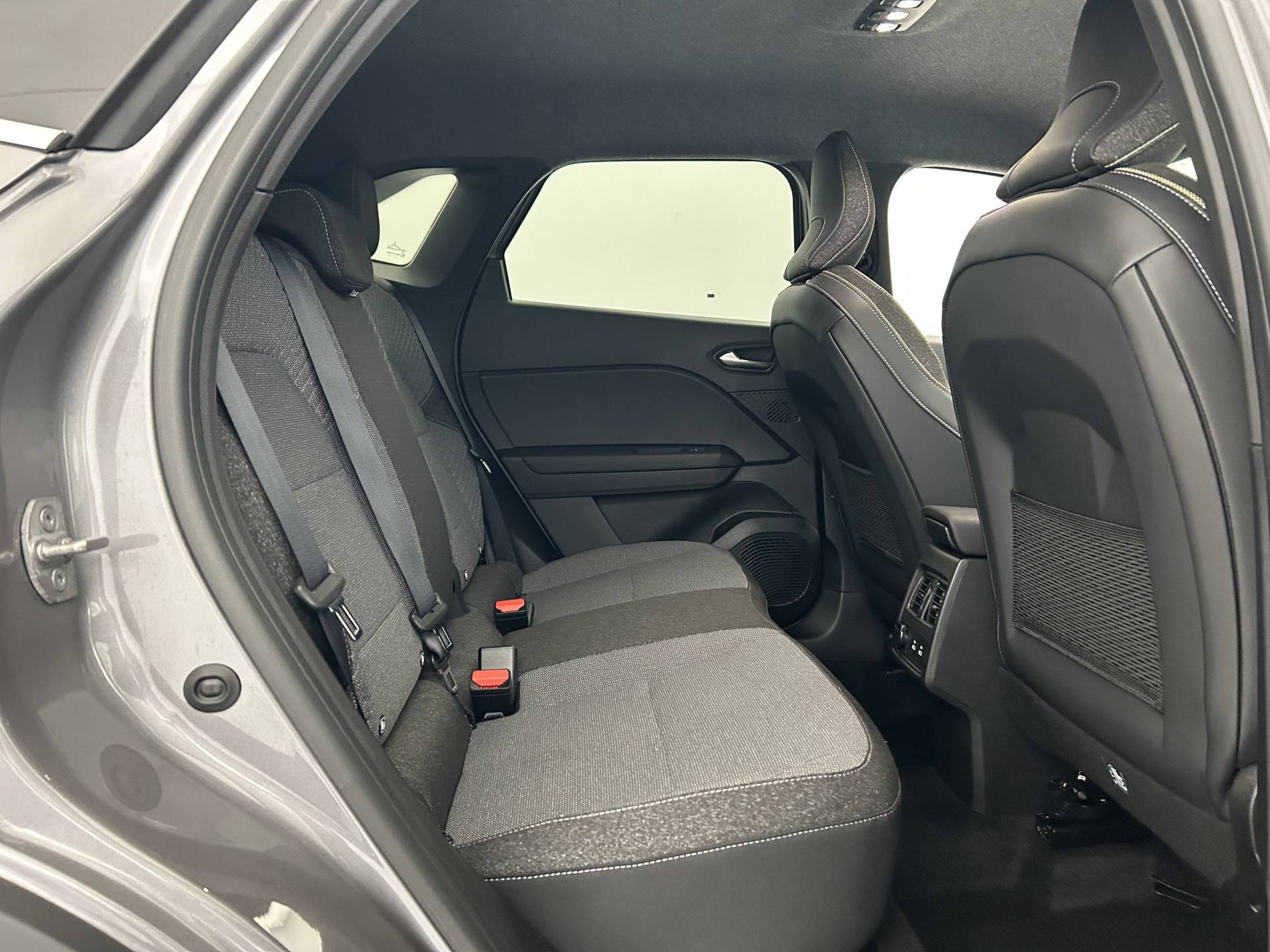Vente en ligne Renault Symbioz  E-Tech full hybrid 145 au prix de 26 990 €