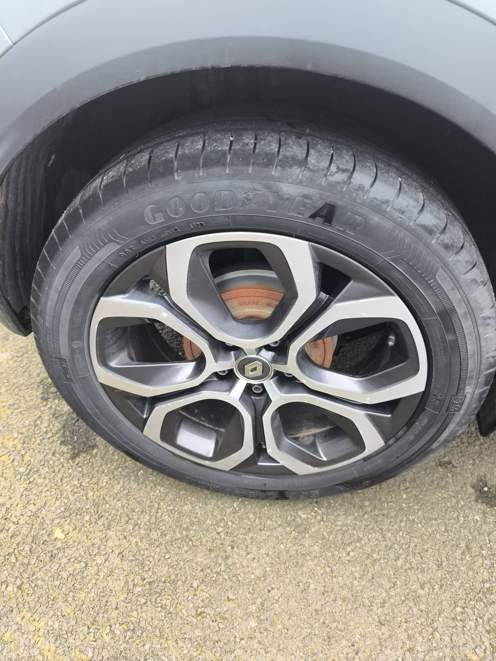 Vente en ligne Renault Captur  TCe 130 EDC FAP au prix de 17 490 €