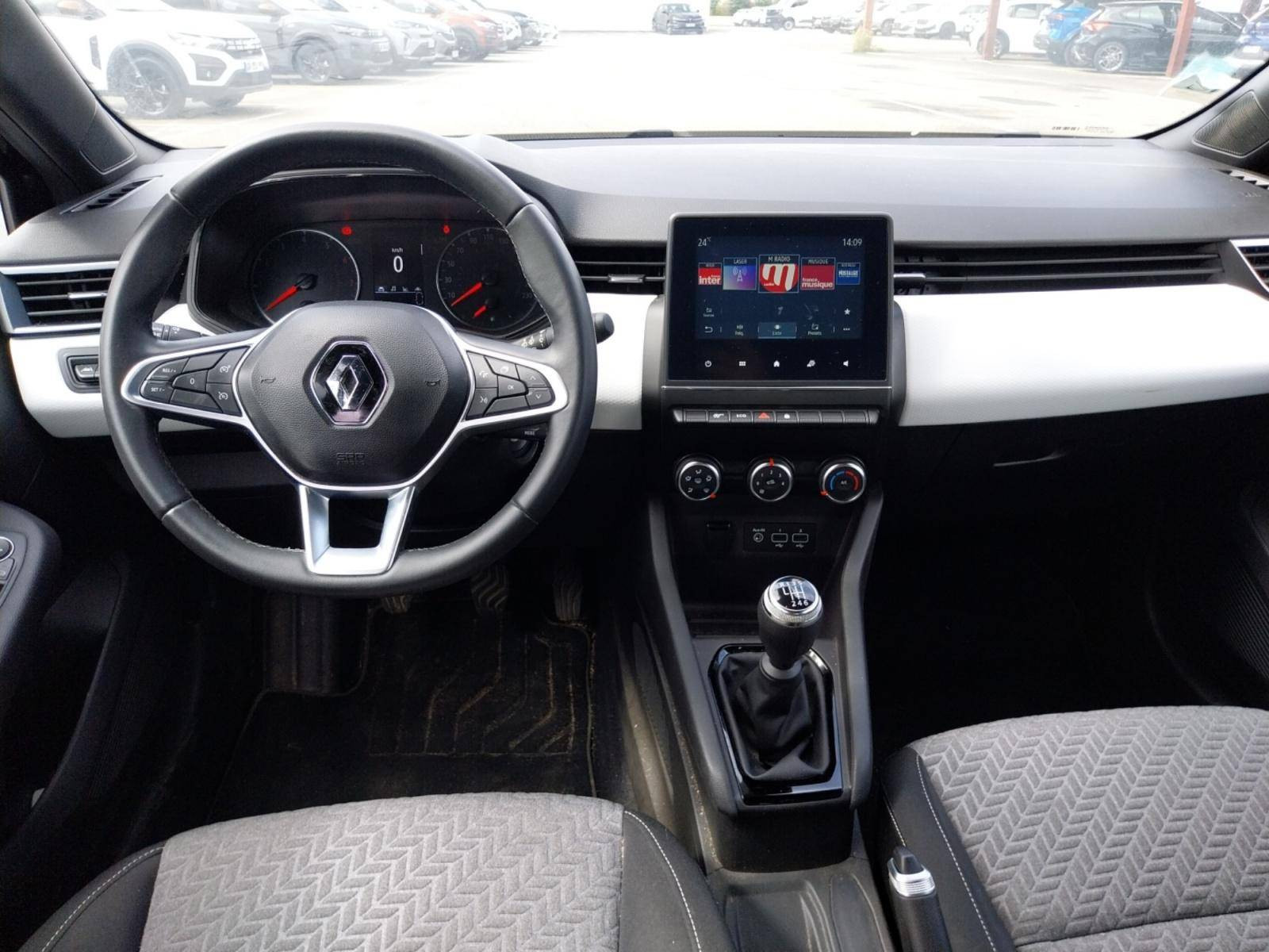 Vente en ligne Renault Clio 5 Clio TCe 90 - 21N au prix de 13 750 €