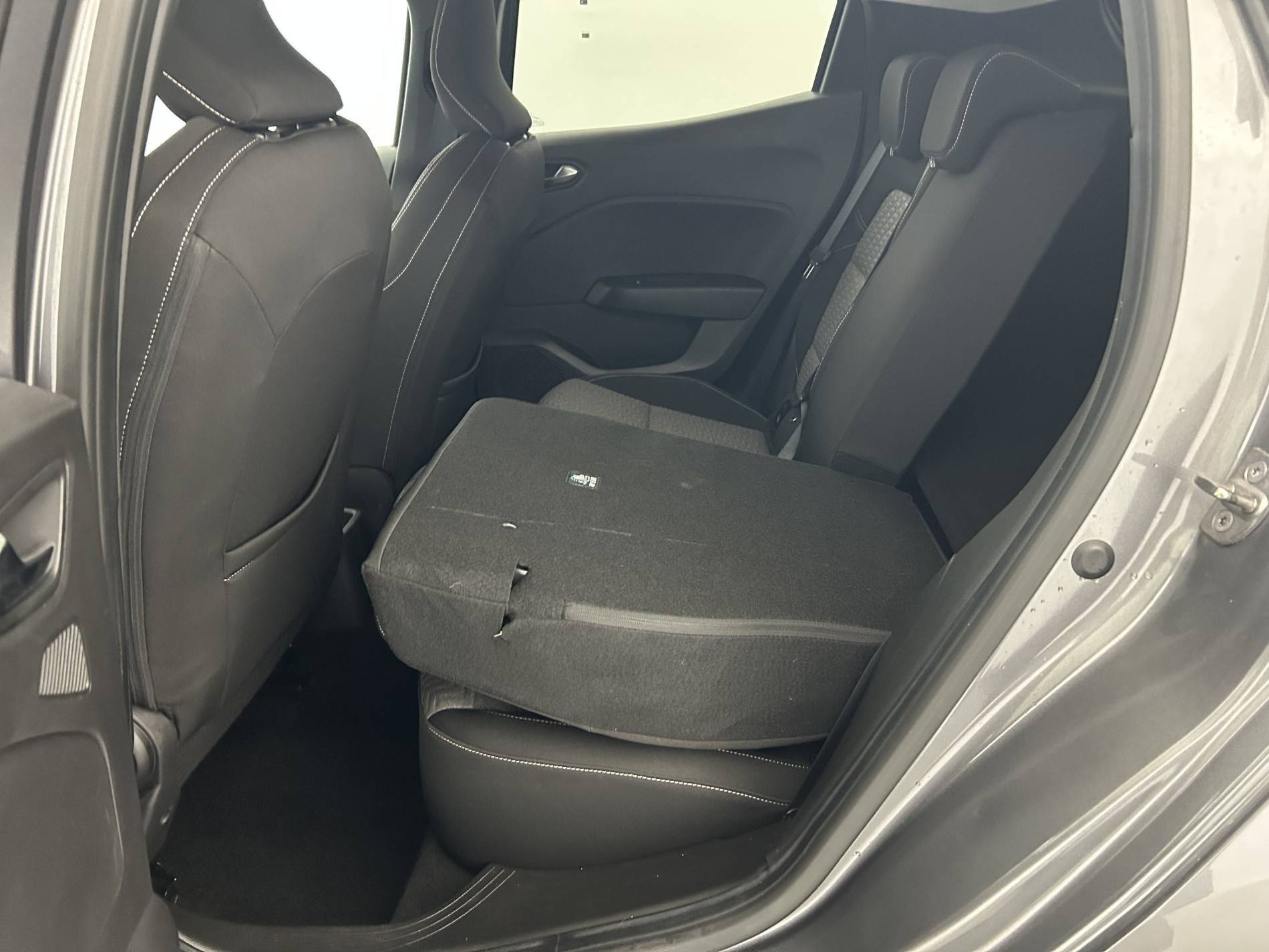 Vente en ligne Renault Clio 5 Clio TCe 90 au prix de 14 290 €