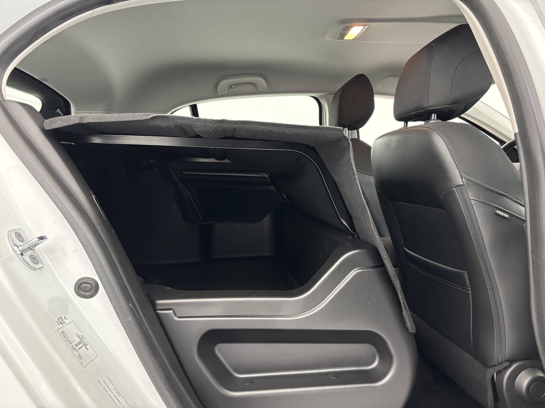 Vente en ligne Renault Megane 4  BLUE DCI 115 au prix de 14 990 €