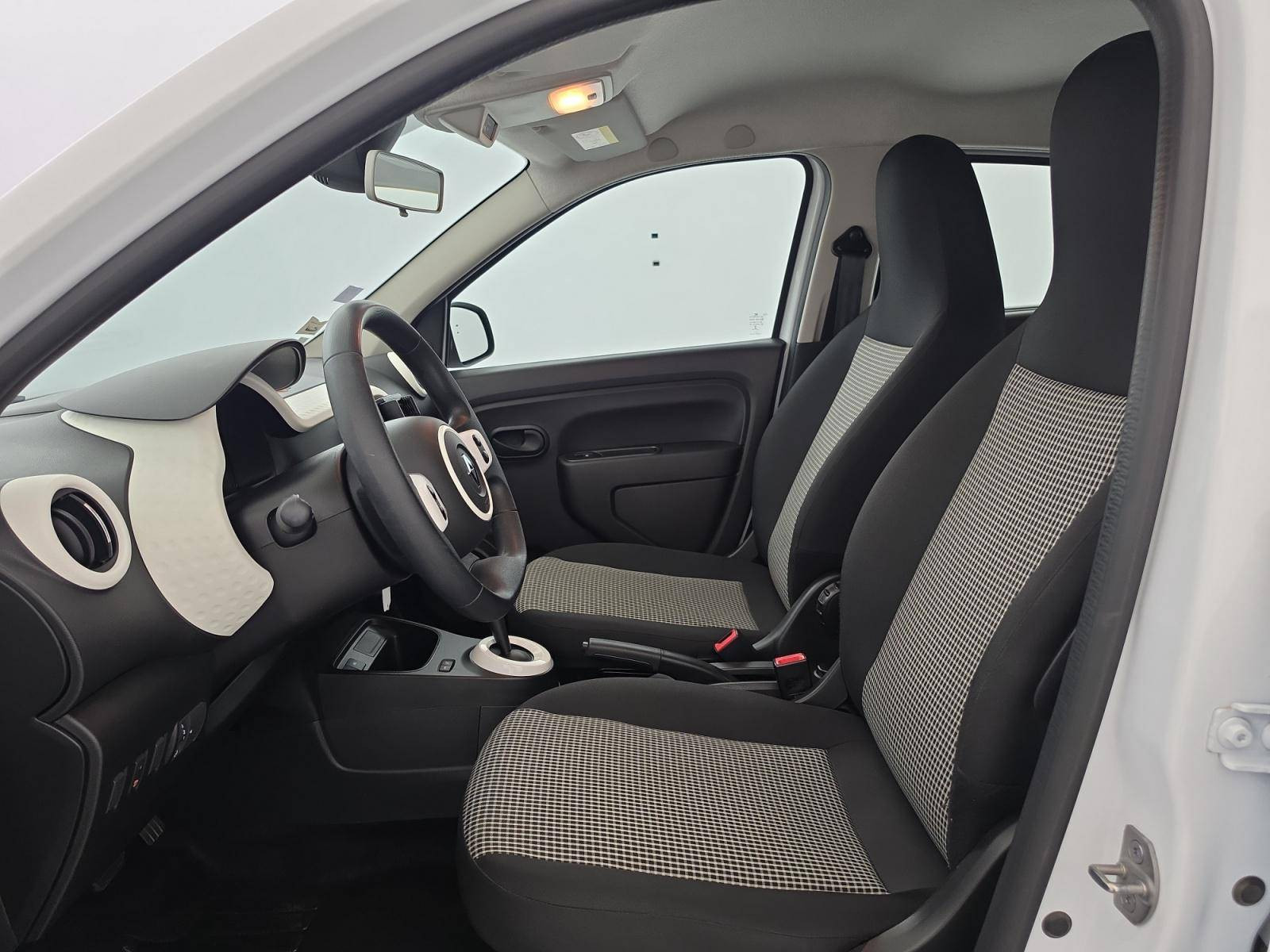 Vente en ligne Renault Twingo Electrique Twingo III E-Tech au prix de 10 800 €