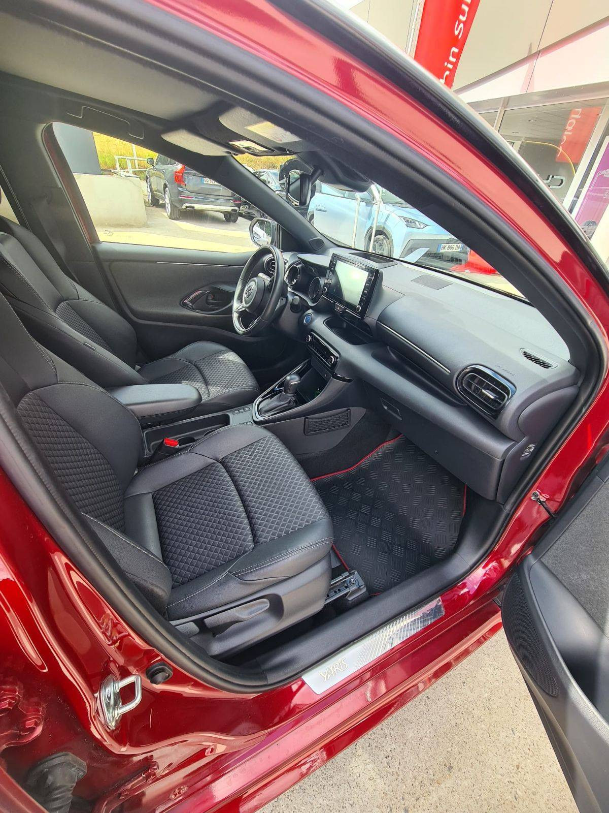 Vente en ligne Toyota Yaris Yaris Hybride 116h au prix de 18 490 €