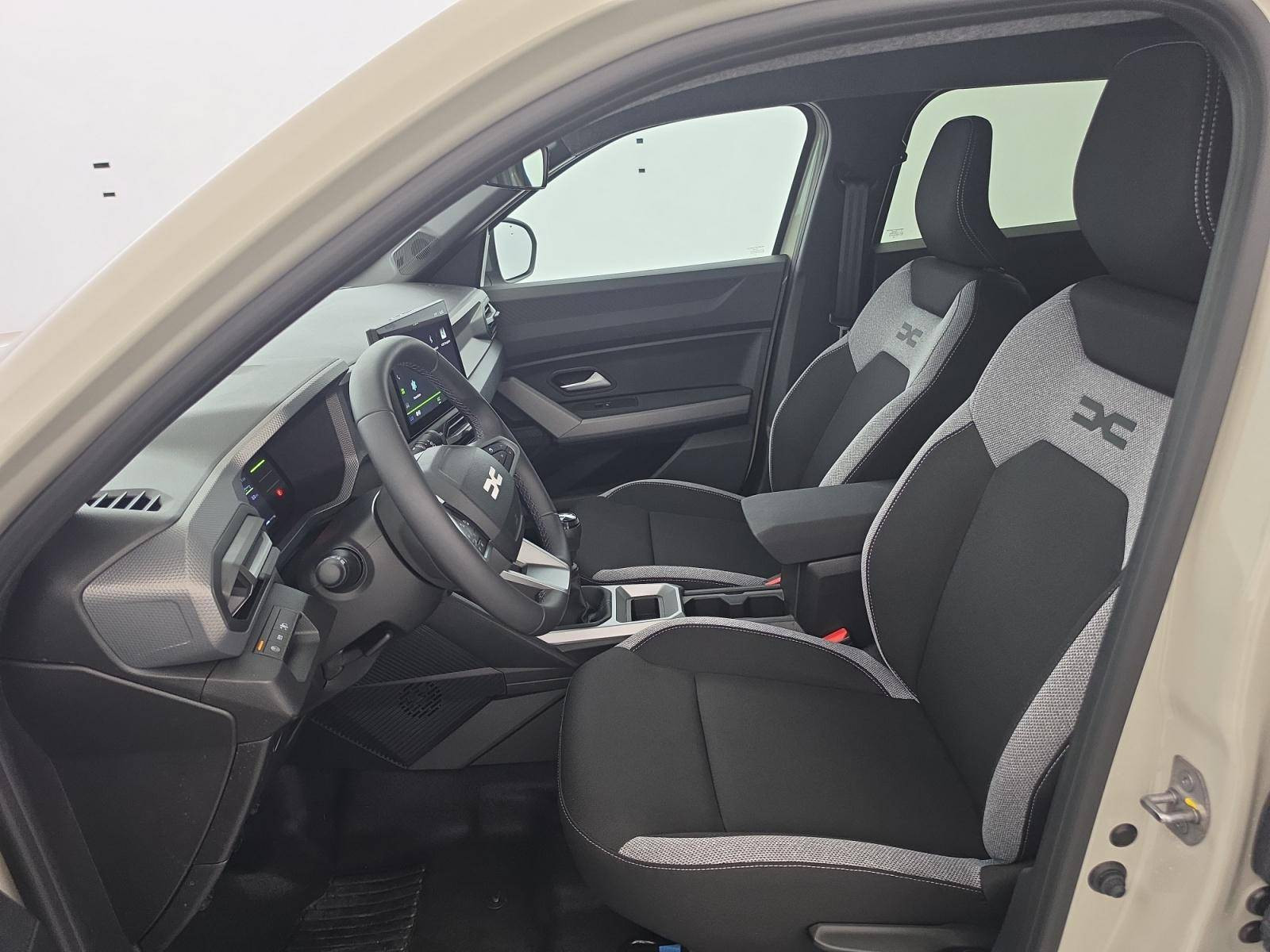 Vente en ligne Dacia Duster  Mild Hybrid 140 au prix de 25 990 €