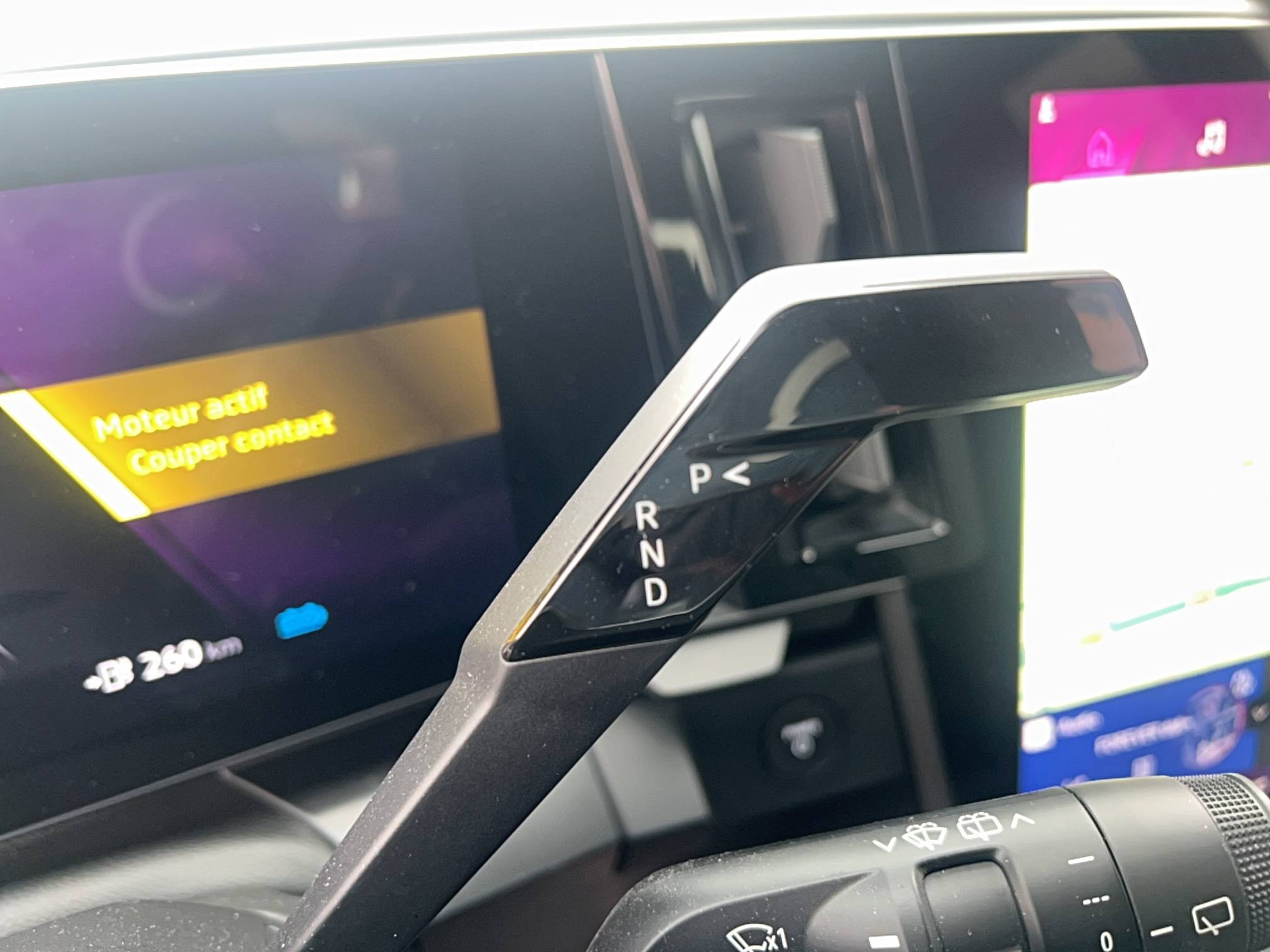 Vente en ligne Renault Scenic E-Tech Scenic E-Tech électrique 220 ch grande autonomie au prix de 37 749 €