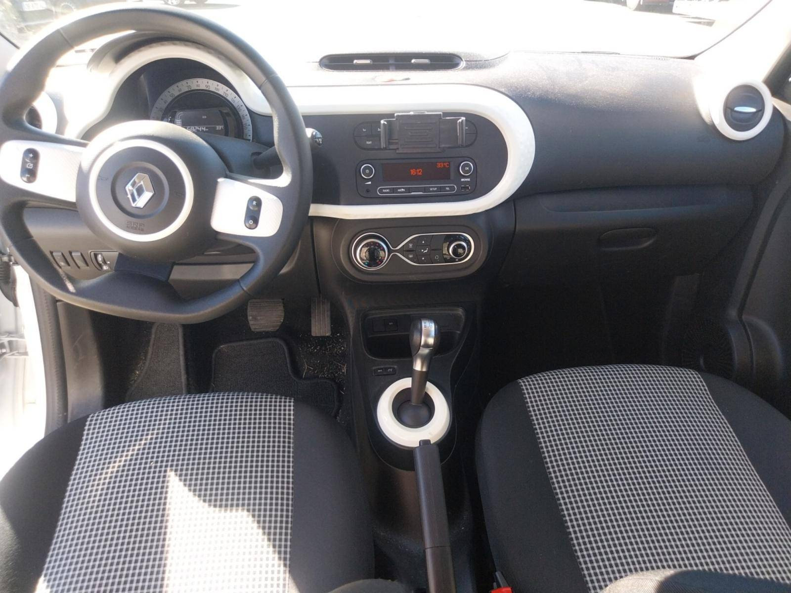 Vente en ligne Renault Twingo Electrique Twingo III E-Tech au prix de 12 900 €