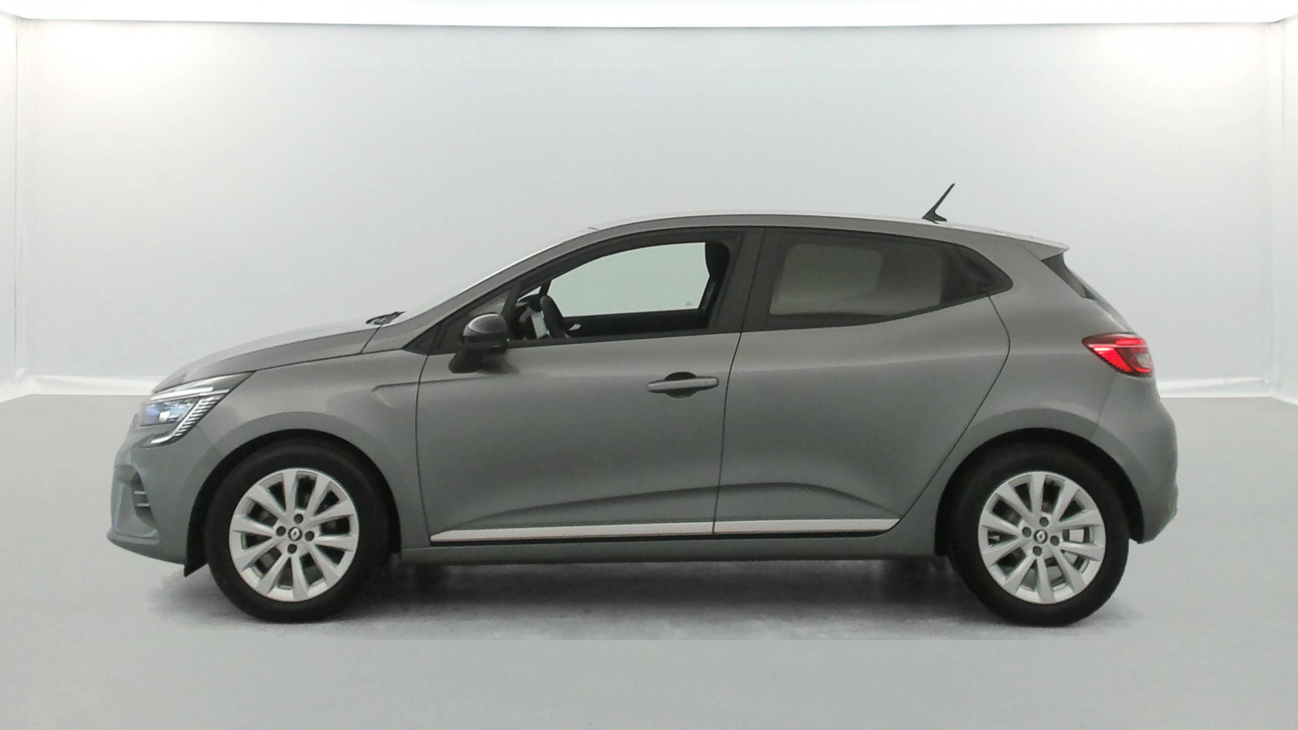 Vente en ligne Renault Clio 5 Clio TCe 90 au prix de 14 490 €
