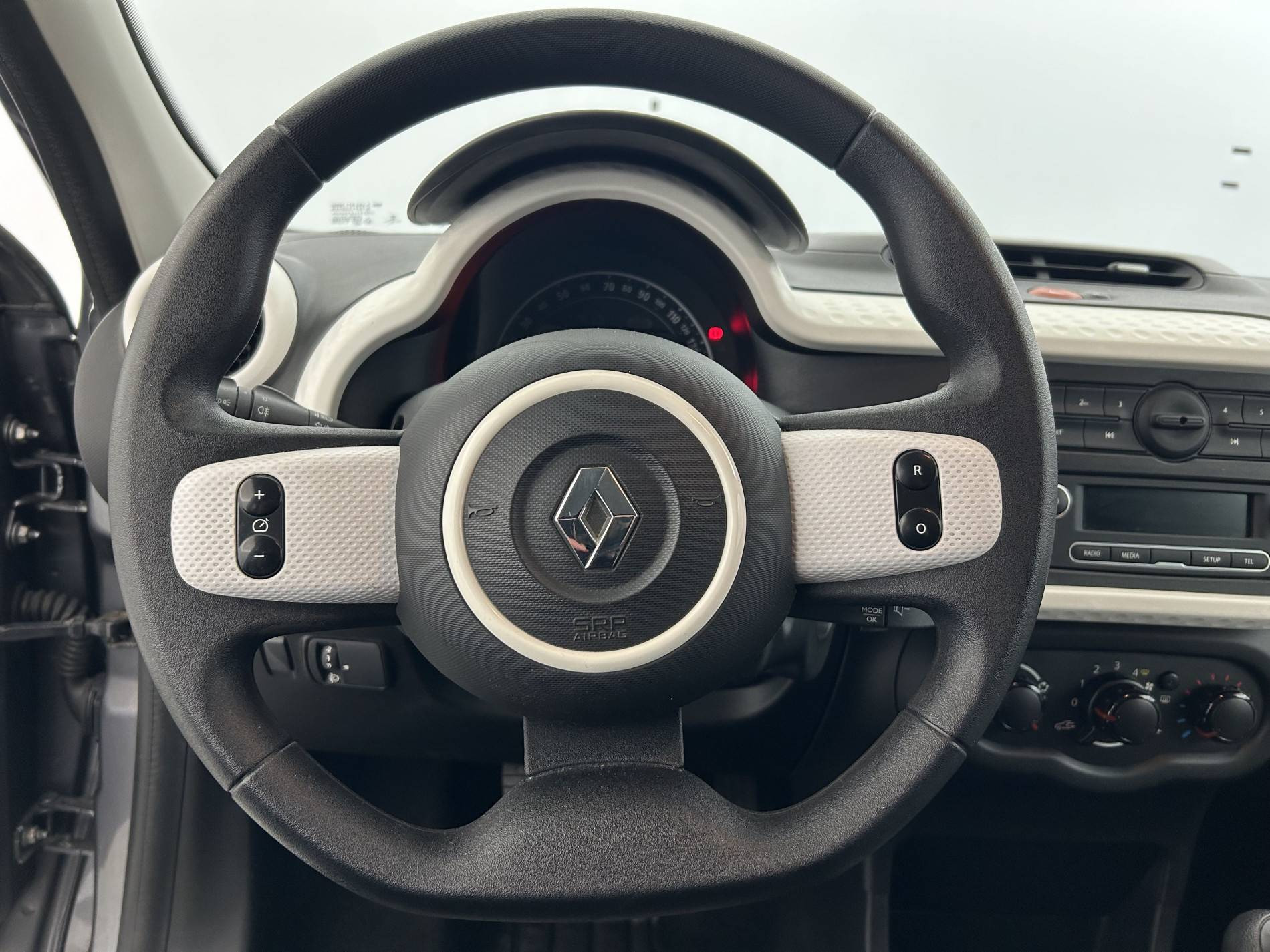 Vente en ligne Renault Twingo 3  1.0 SCe 70 E6 au prix de 8 990 €