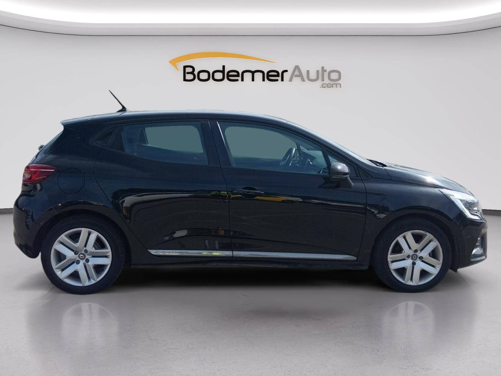 Vente en ligne Renault Clio 5 Clio E-Tech 140 - 21N au prix de 14 900 €