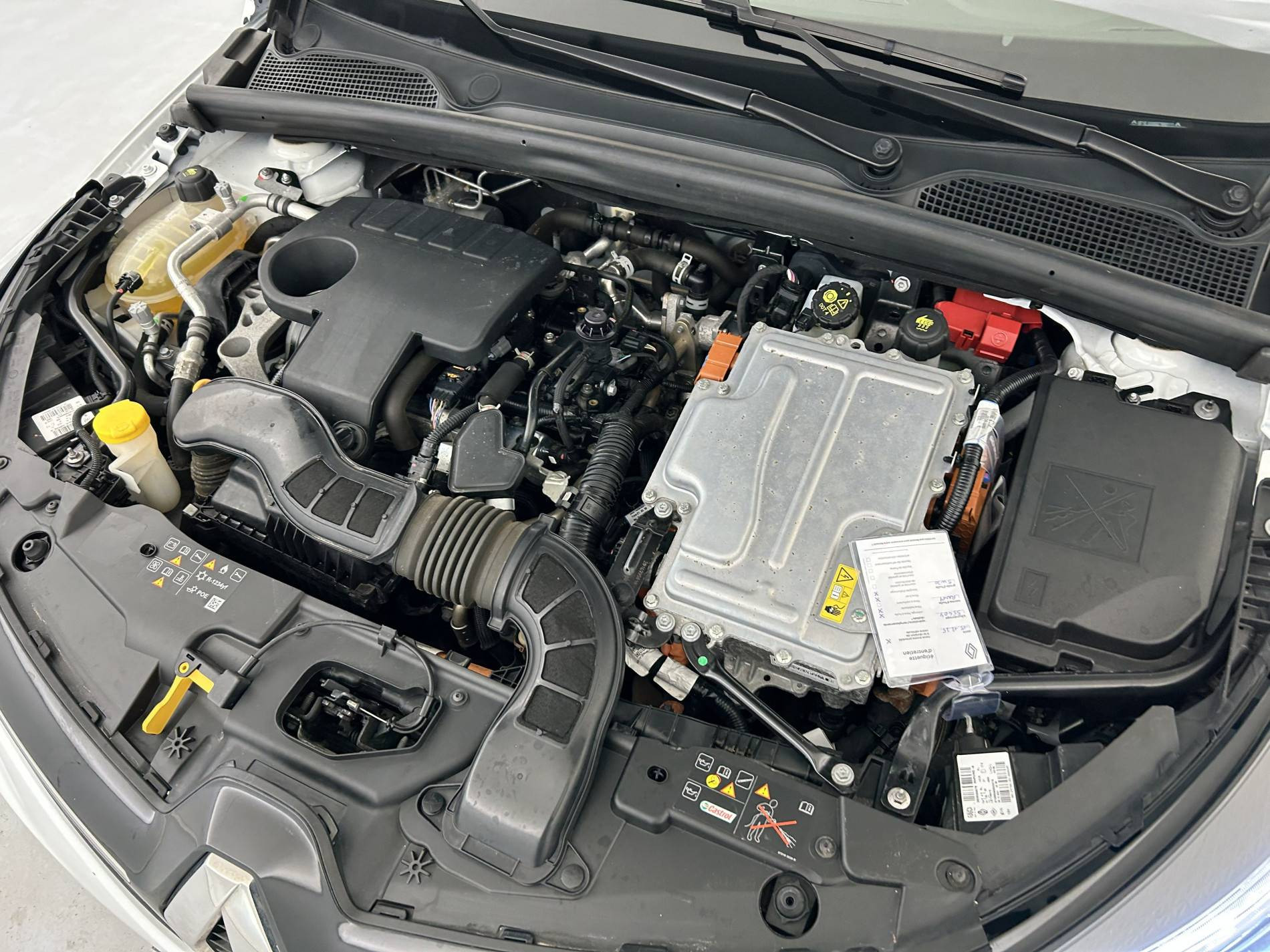 Vente en ligne Renault Clio 5 CLIO SOCIETE E-TECH 140 - 21 au prix de 13 990 €