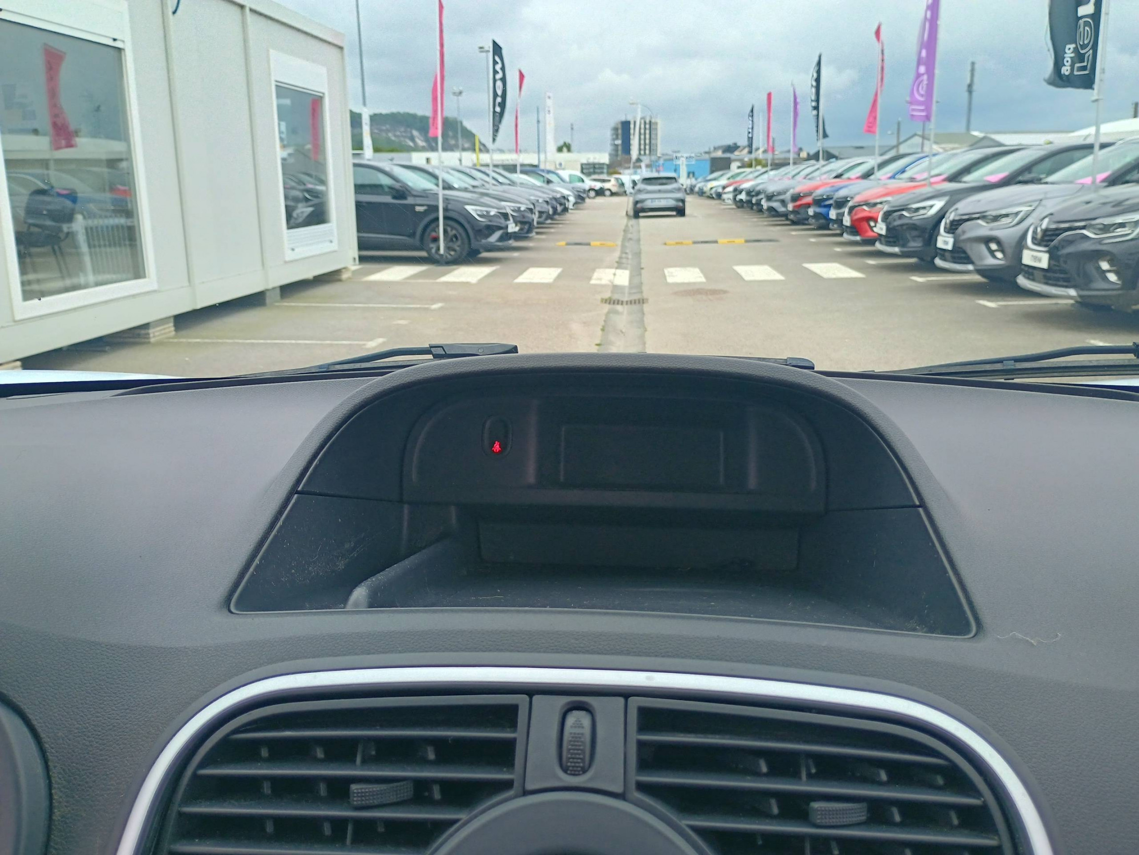 Vente en ligne Renault Kangoo Express  BLUE DCI 80 au prix de 12 290 €